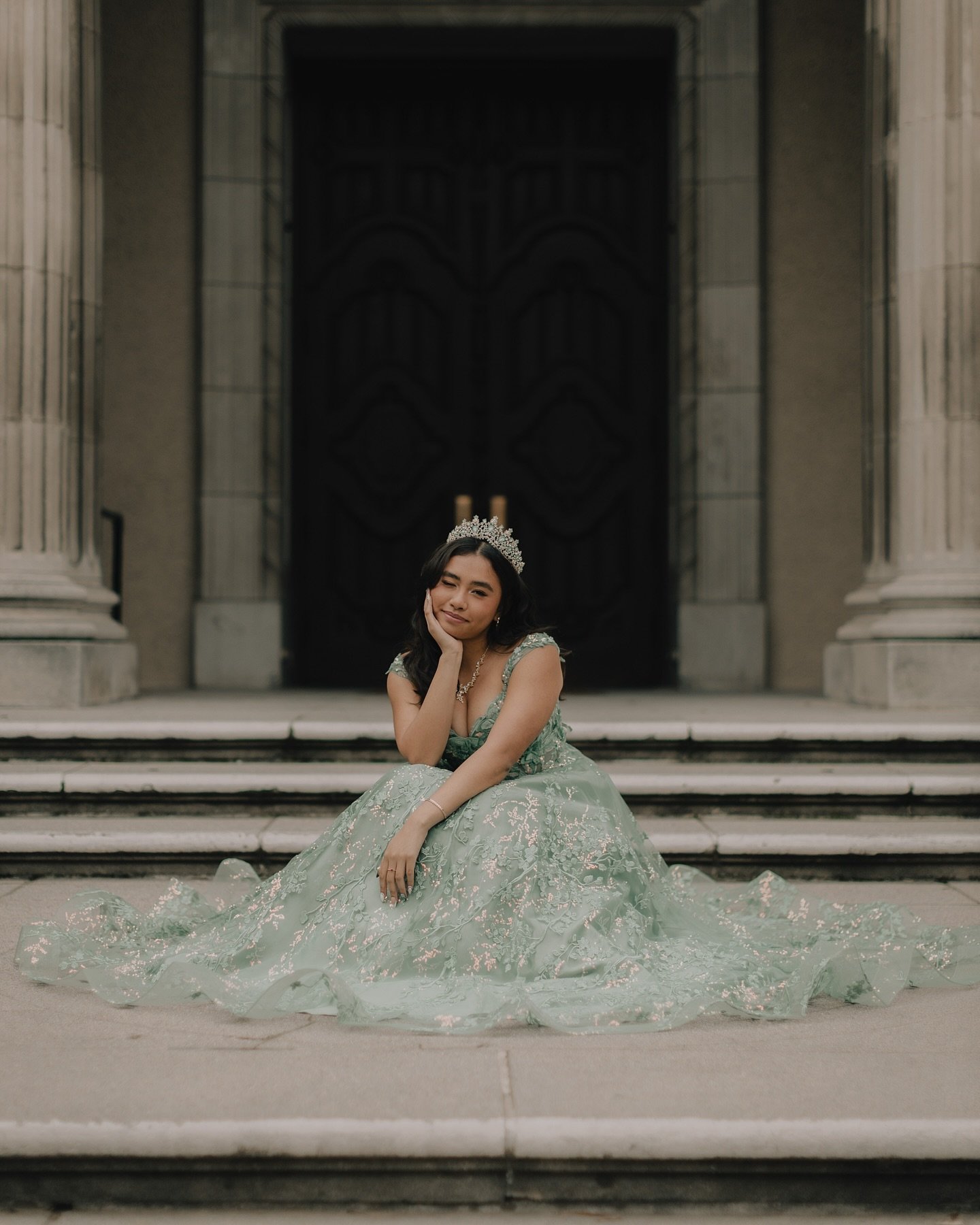 envisioned something straight from a fairytale 🦋✨
&mdash;&mdash;&mdash;&mdash;&mdash;&mdash;
Mini sessions are super helpful in gaining familiarity with clients especially before the main event! Cheska and the Padua family have known us for a couple