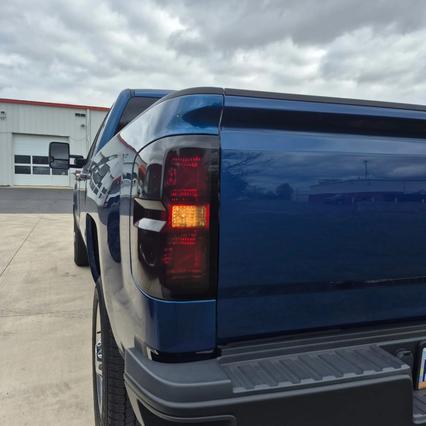 Truck Taillight Tint...
Luxe Lightwrap 
&bull;
&bull;
&bull;
#carwrap #paintisdead #wewrap #cargraphics #vinylwrap #truck #taillighttint #taillights #luxelightwrap #blackout