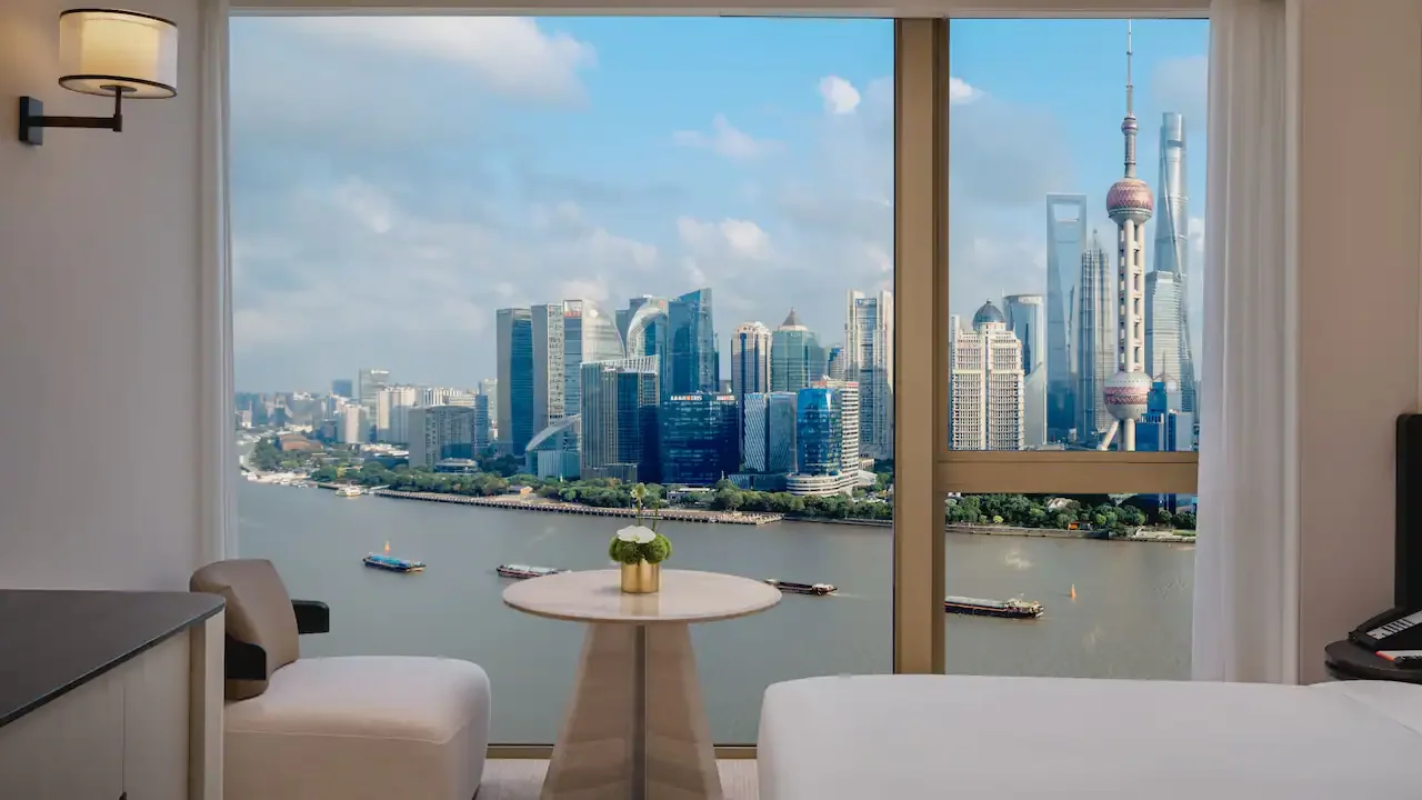 SHANG-P0127-Pearl-Tower-River-View-Twin-Daytime.16x9.webp