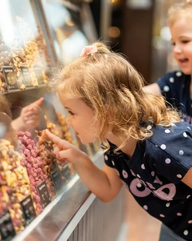 The hardest decision you&rsquo;ll make all day 🥜

From freshly roasted nuts to sweet treats, @charlesworth_nuts City Cross is here to satisfy every craving. 

#citycross #CBD #onestopshop #charlesworthnuts