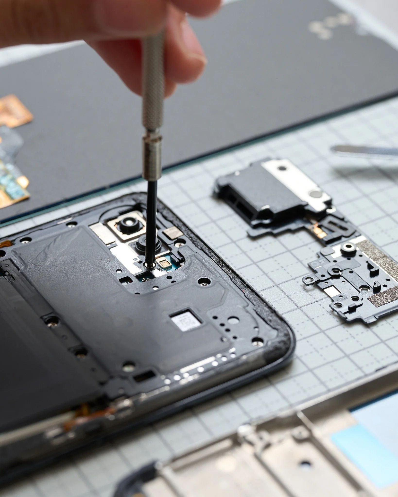 We&rsquo;ve all been there 📱

Phone Fix at City Cross can help with screen repairs, battery replacements and more, often with same-day service.

#citycross #CBD #onestopshop #phonefix