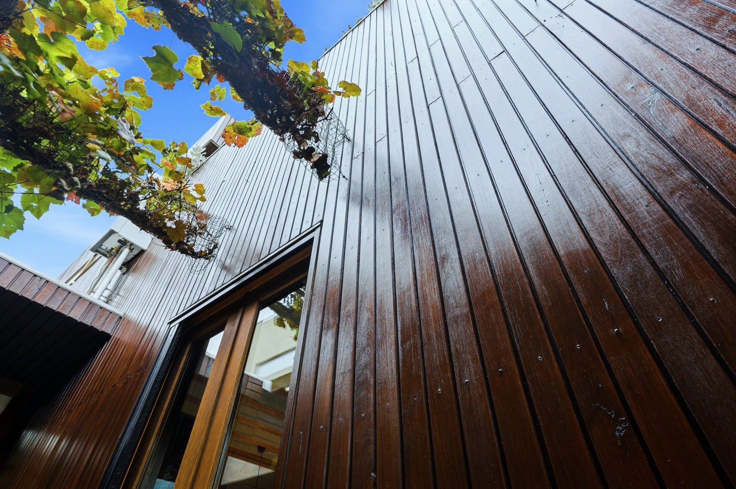 Check out this unique Seddon home brought back to life with @intergrain Ultra Deck Timber Oil &amp; a lot of sand paper.

A tonne of hard work went into this one. But all worth it for an awesome final product and another happy customer
