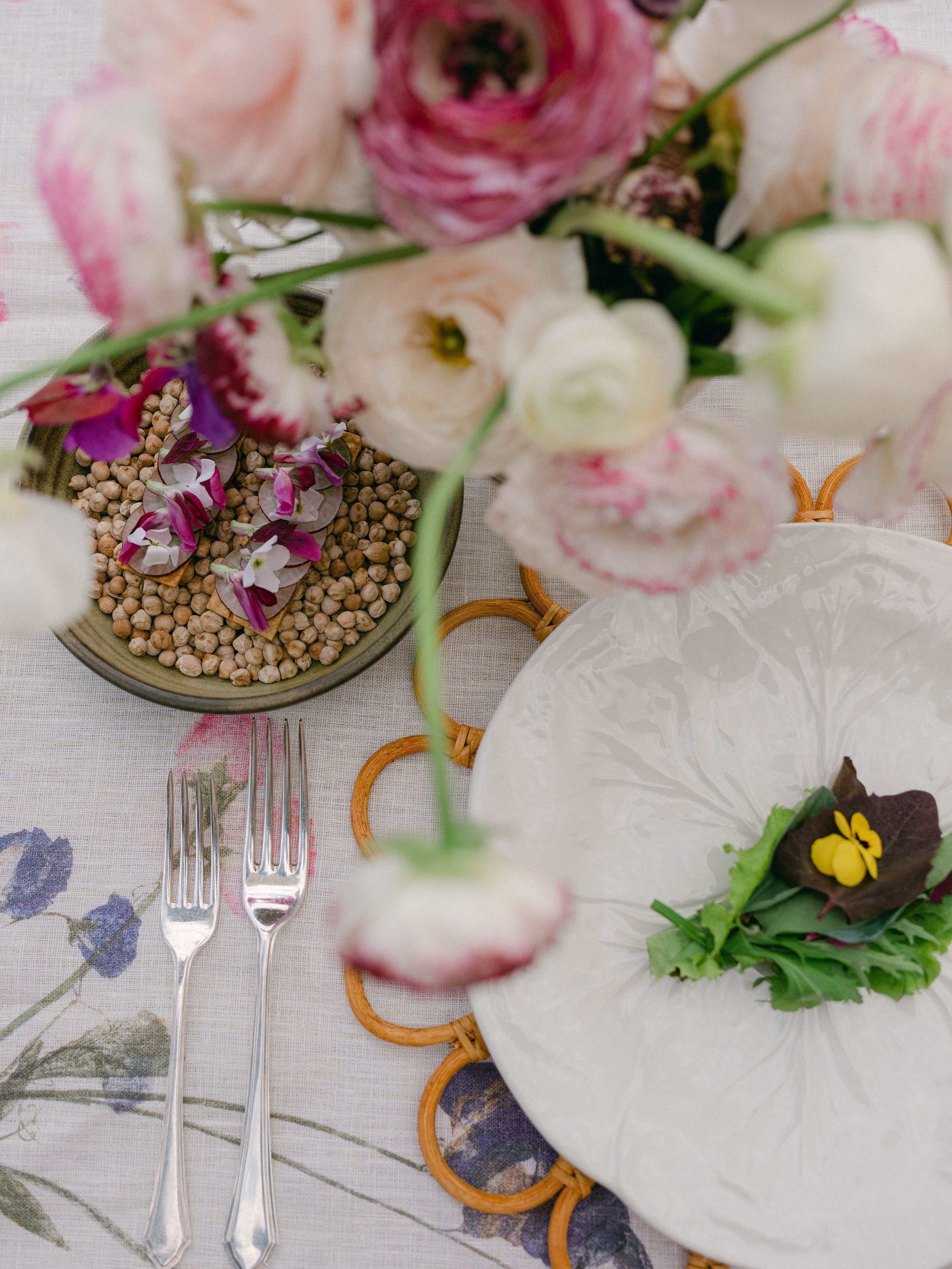 Sweet pea table cloth 7.jpg