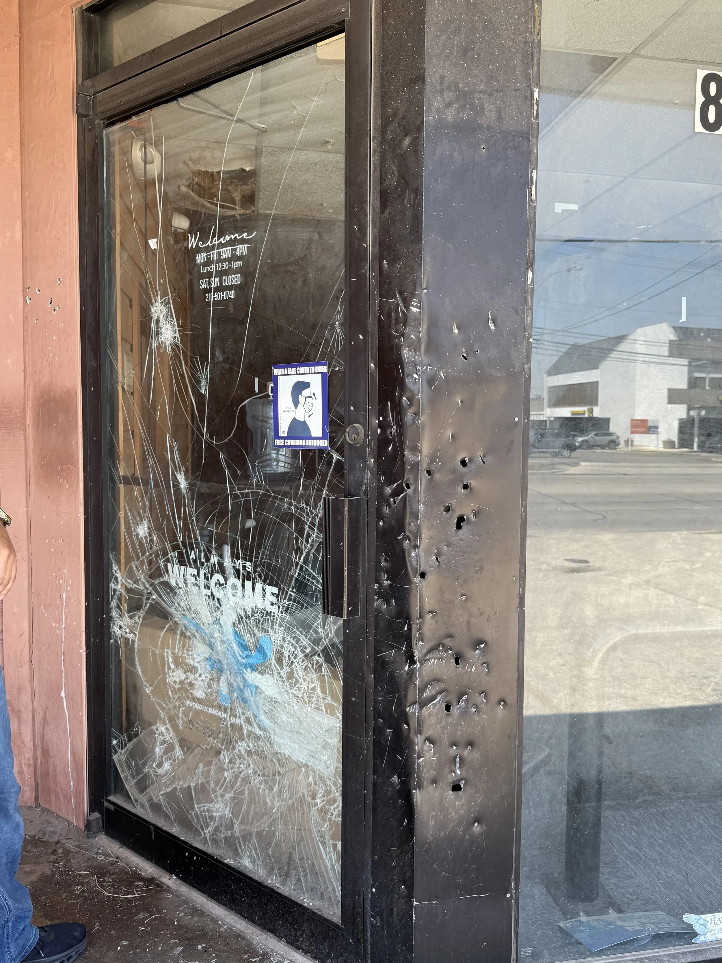 Emergency broken storefront shattered door glass repair in San Antonio, Texas