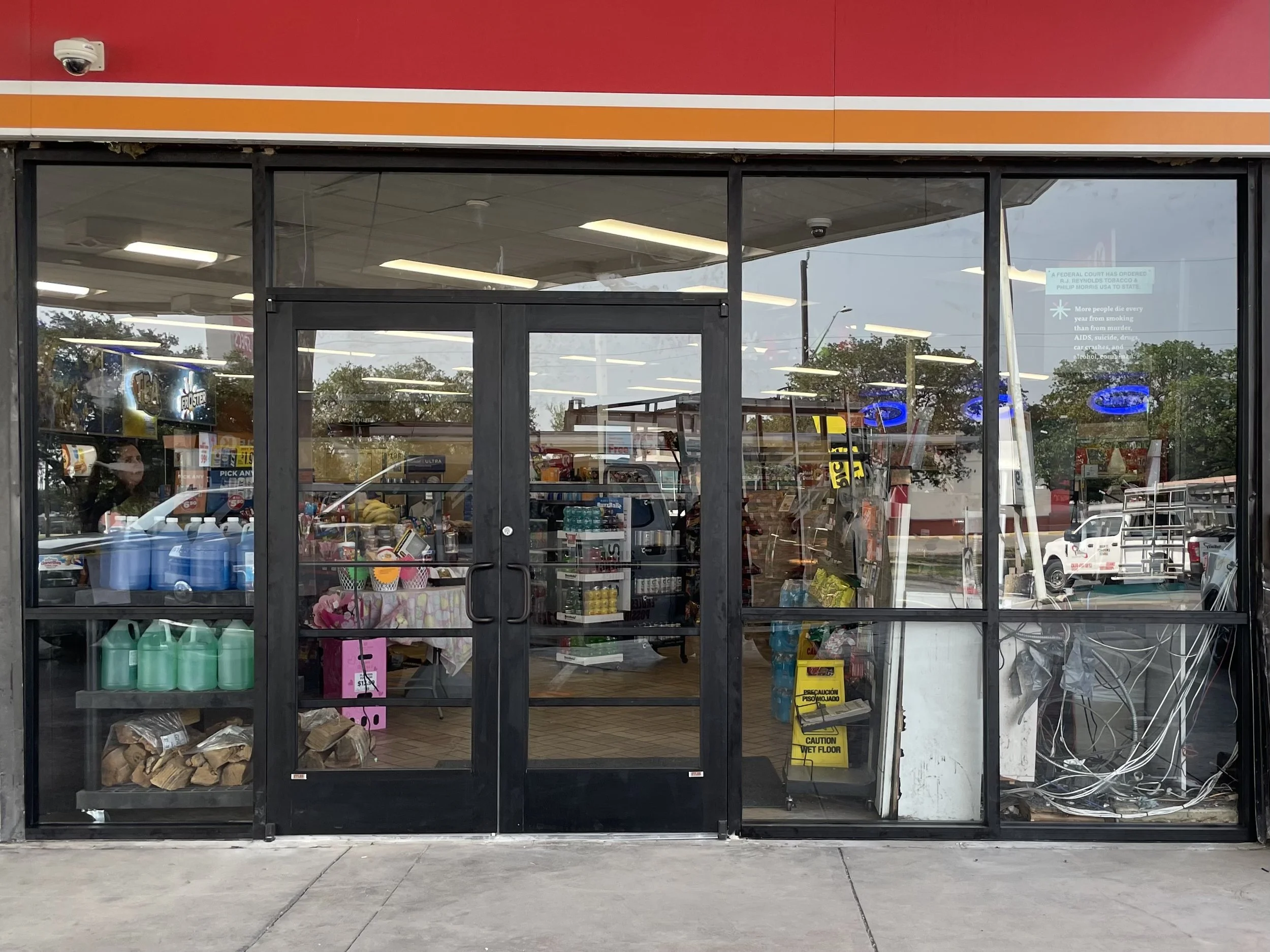 Circle K commercial storefront and glass emergency replacement completed in San Marcos, Texas