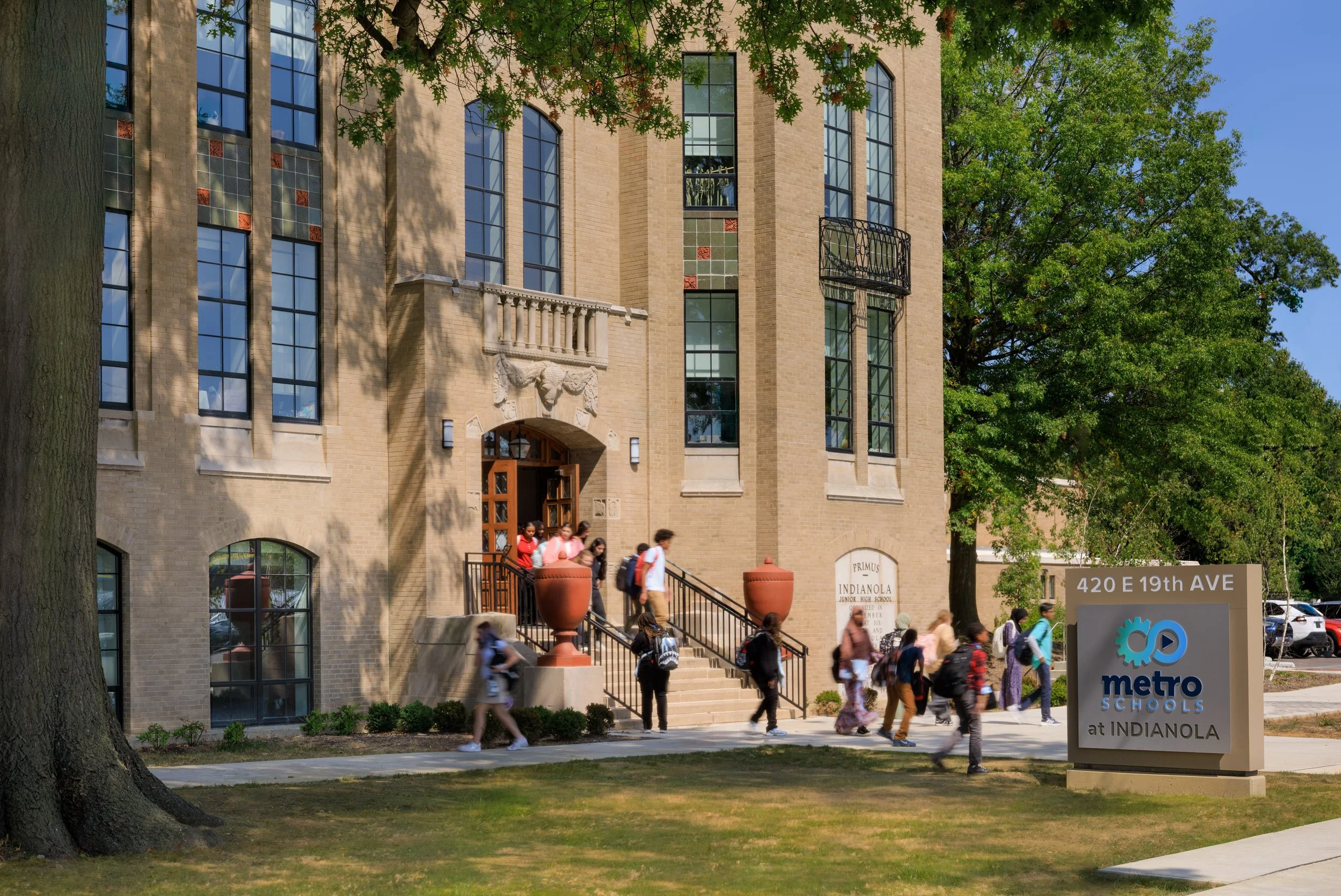 Metro Exterior-004.jpg