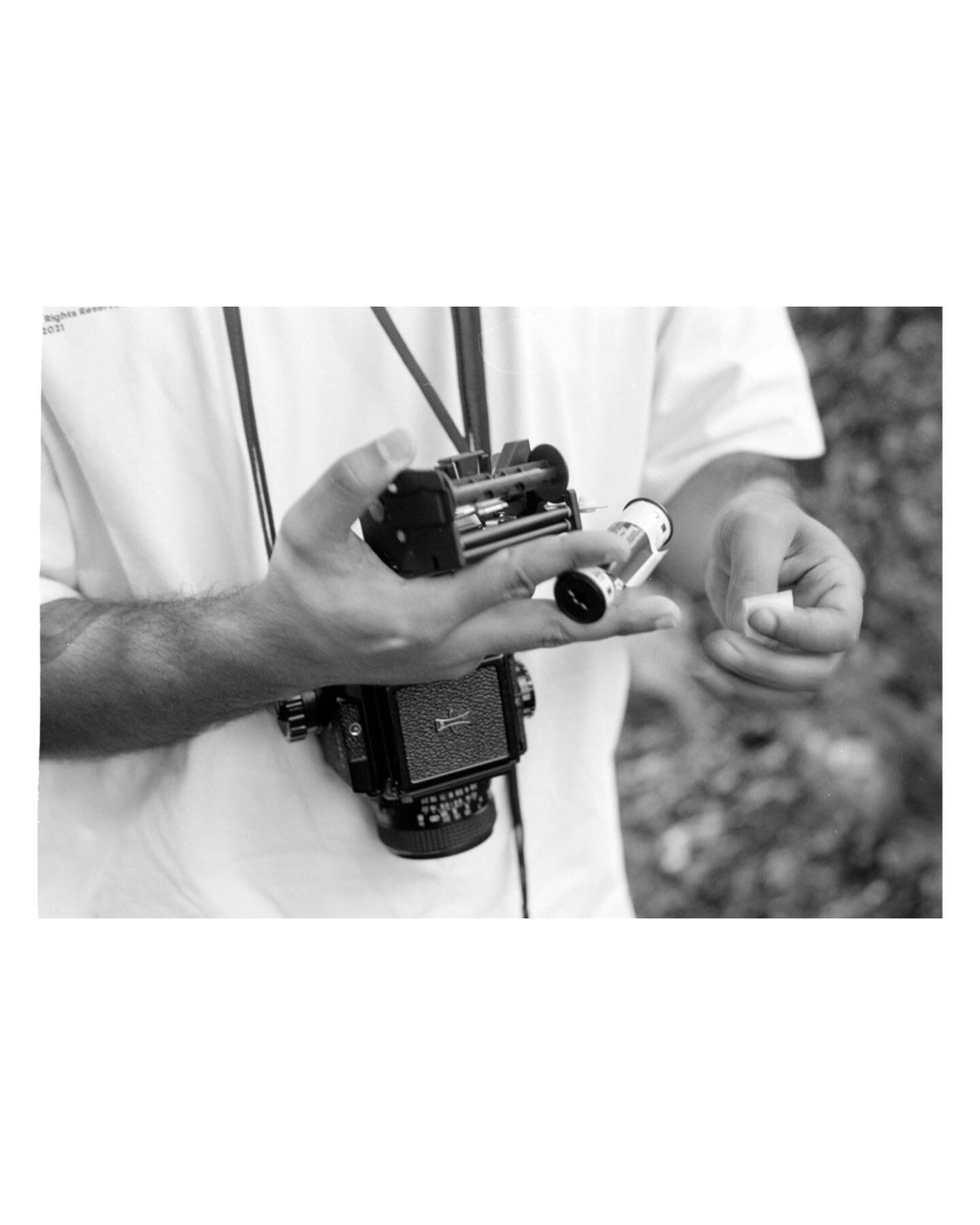 &bdquo;Du hast den Farbfilm vergessen&ldquo;
.
shot by @paulinanda 
📸 Nikon FE2
🎞 Ilford Delta 100
.
.
.
#filmphotography #filmcamera #photography #analogphotography #analog #nikonfe2 #mamiya645 #ilforddelta100 #35mm #35mmfilmphotography #analoguep