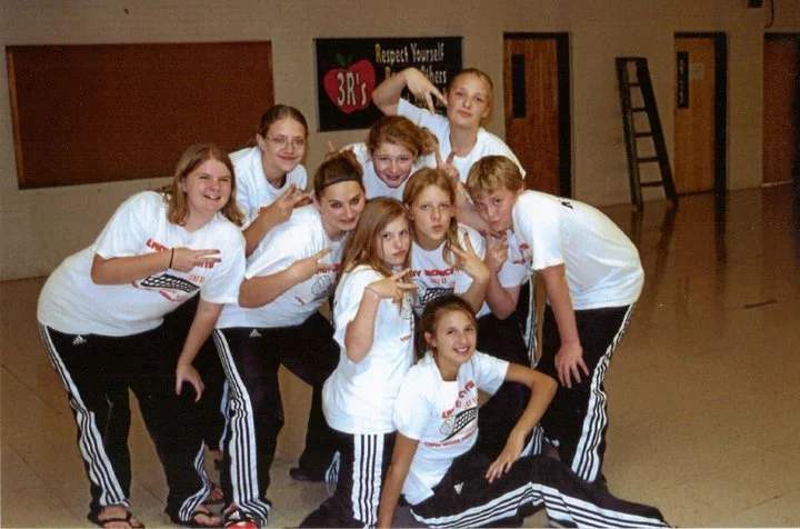 2006FromDavisVolleyballGp.jpg