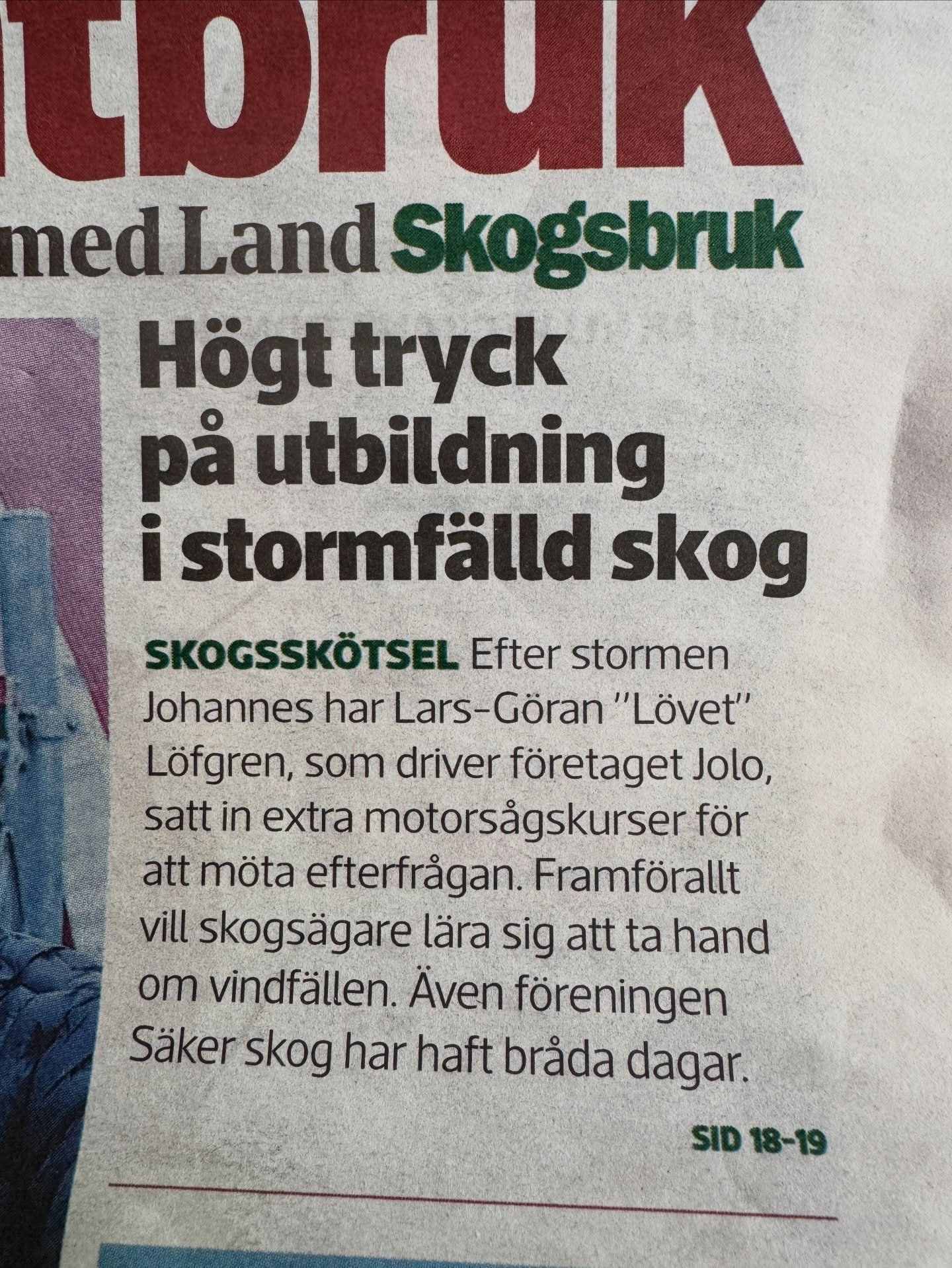 Fortfarande g&ouml;r man saker f&ouml;r f&ouml;rsta g&aring;ngen&hellip;. 😉 Tex att bli intervjuad av Land om intresset f&ouml;r motors&aring;gskurser, precis innan deltagarna till en ny AB kurs anl&auml;nder p&aring; morgonen.

Fortfarande &auml;r 