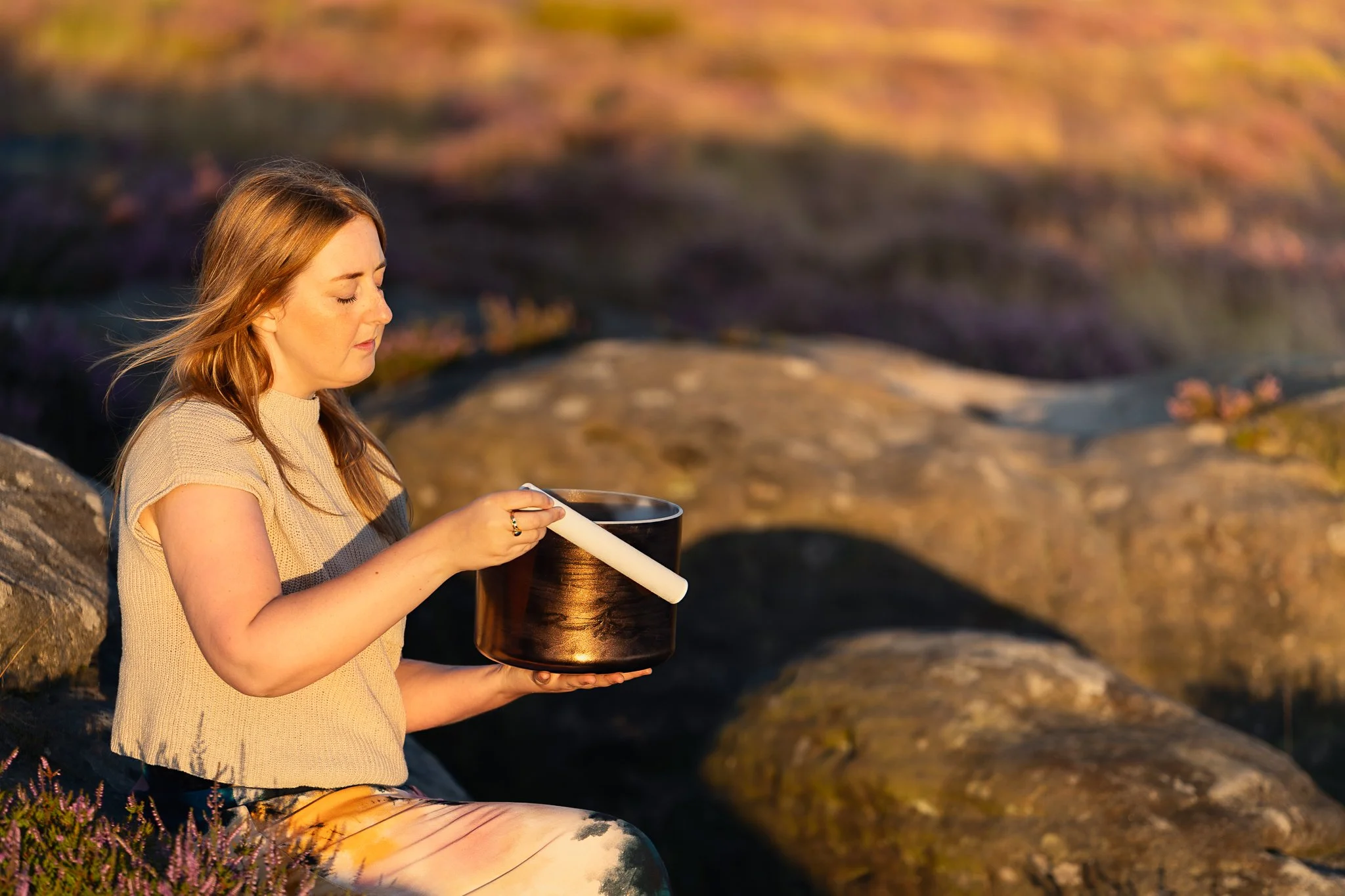 How to Sing with Crystal Singing Bowls: A Simple Four-Part Method