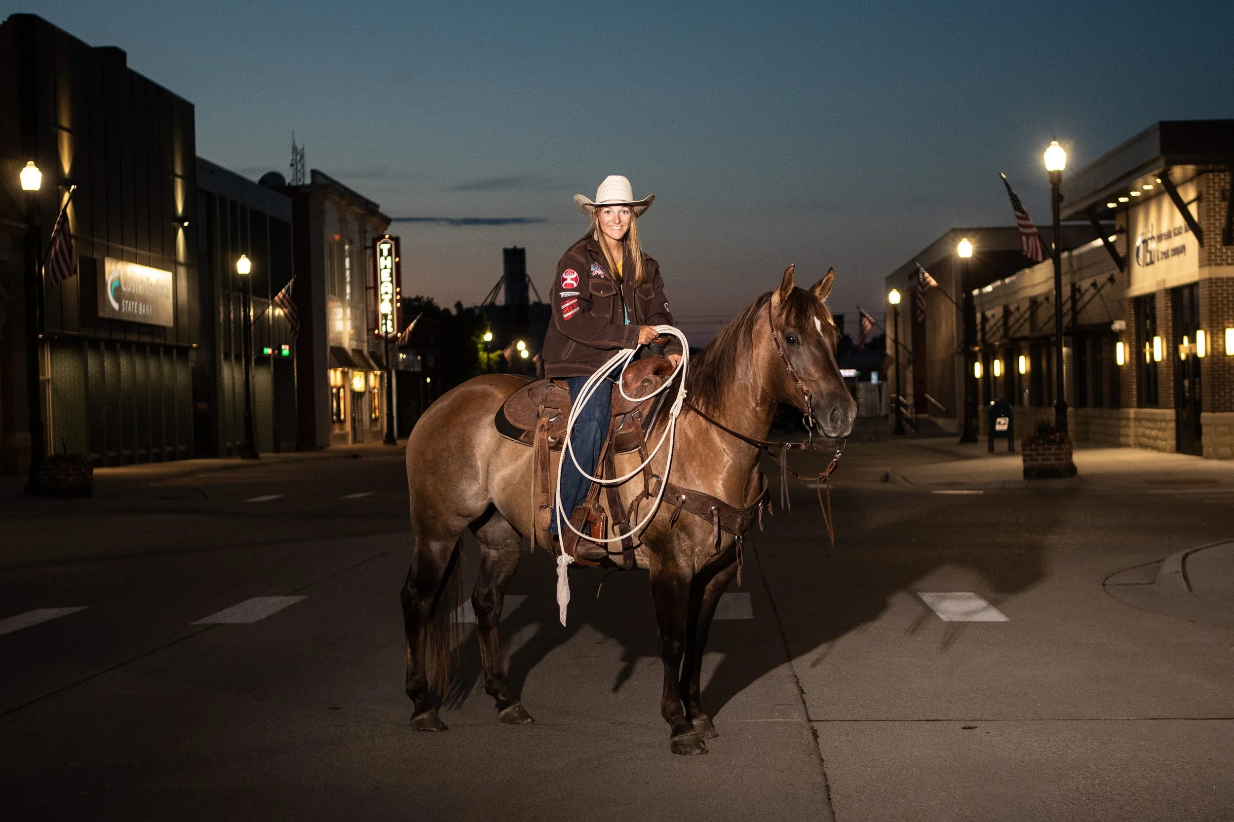 nebraska senior equine photographer kenna dun gelding at night.jpg