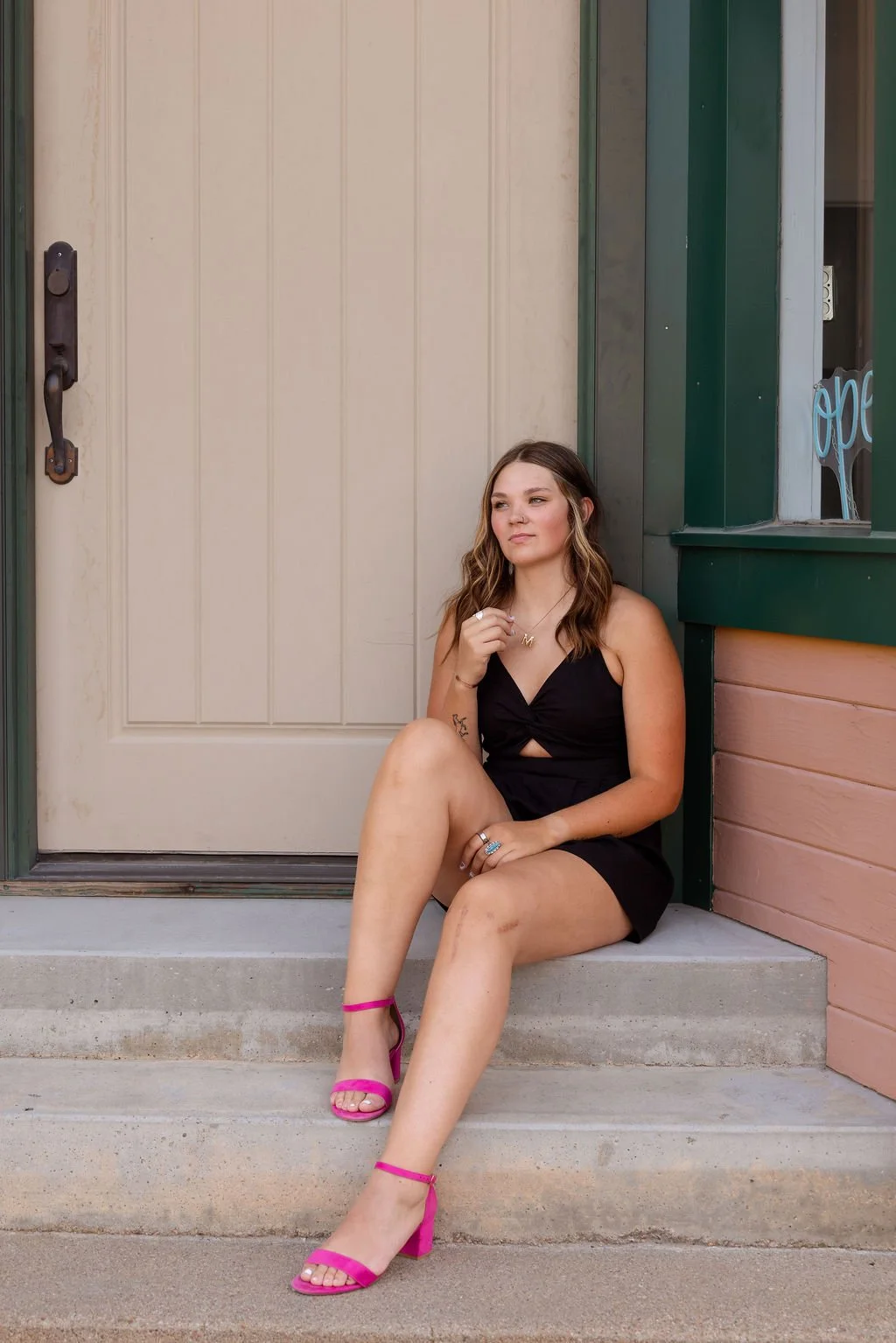 MT HIGHSCHOOL SENIOR GIRL6.jpg
