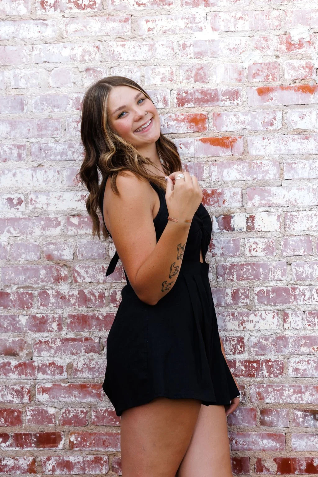 MT HIGHSCHOOL SENIOR GIRL1.jpg
