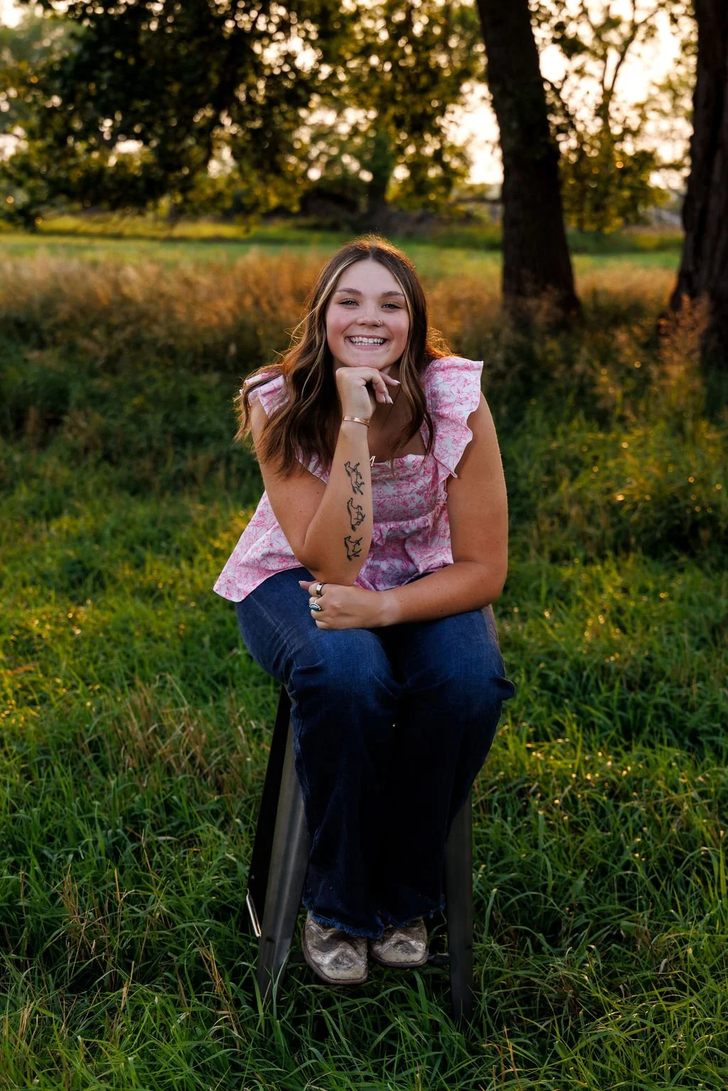 MT HIGHSCHOOL SENIOR GIRL15.jpg