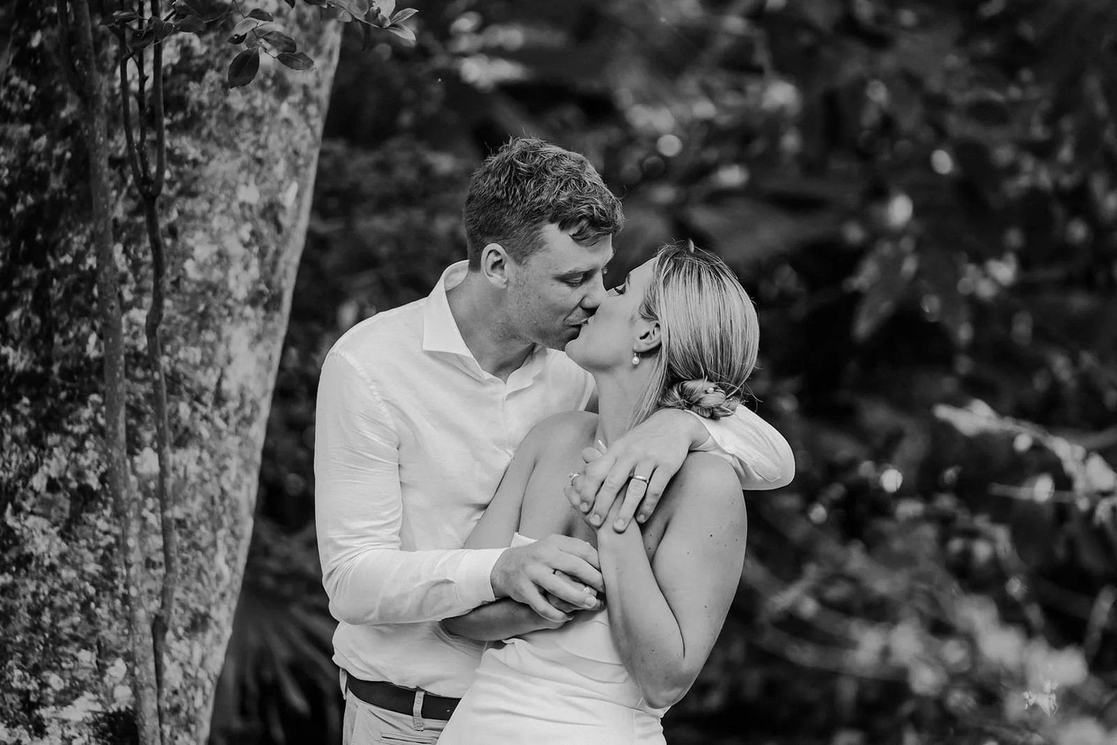 604 Noosa Wedding Jessica Nicolas_websize.jpg