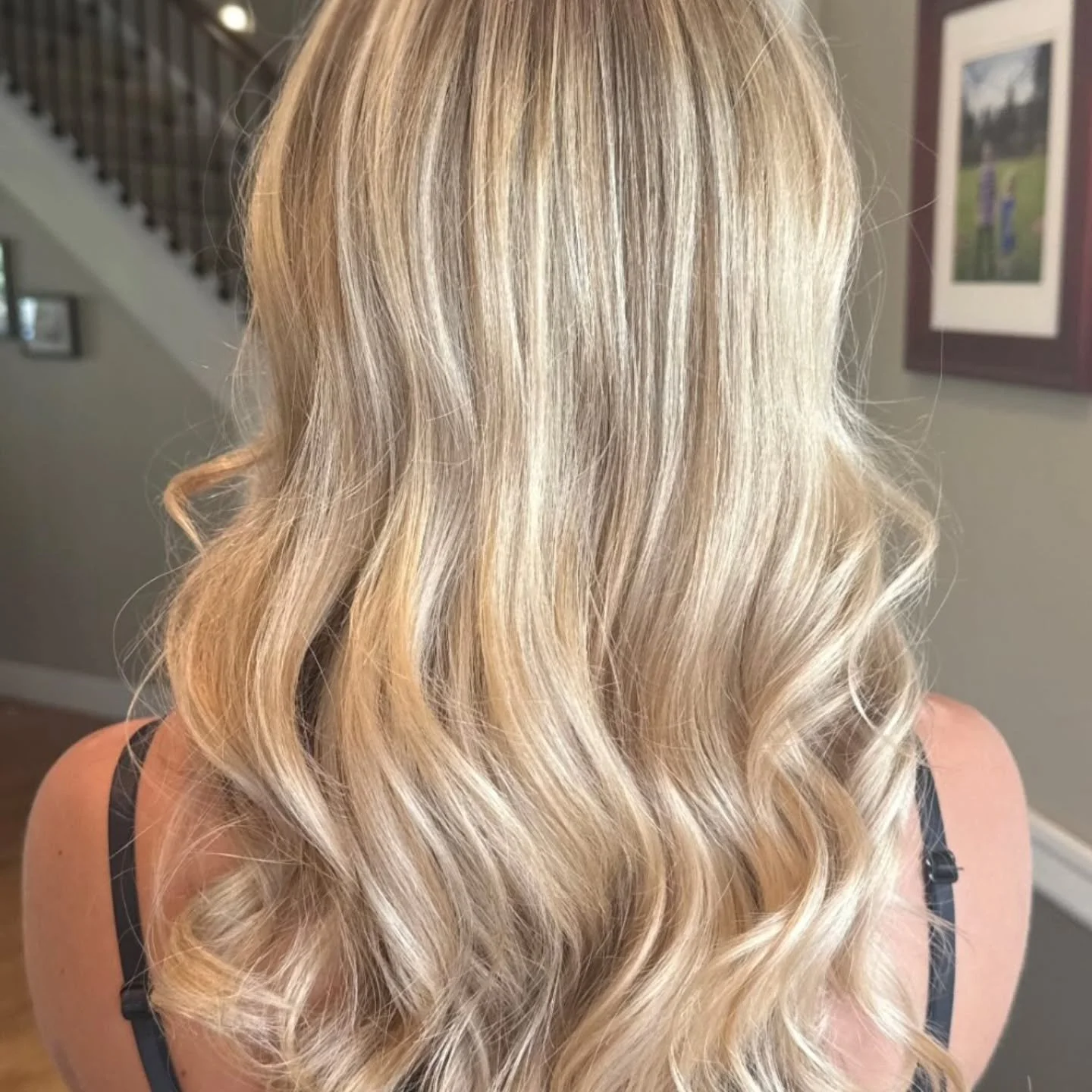 Bringing back balayage one blonde at a time! While the majority of my clients are blonde, balayage IS for the brunettes too 👏

Low maintenance ✅
Natural look ✅
Quick appointment ✅

We gave Finley a whole refresh in only about 2 hours! 
This appointm
