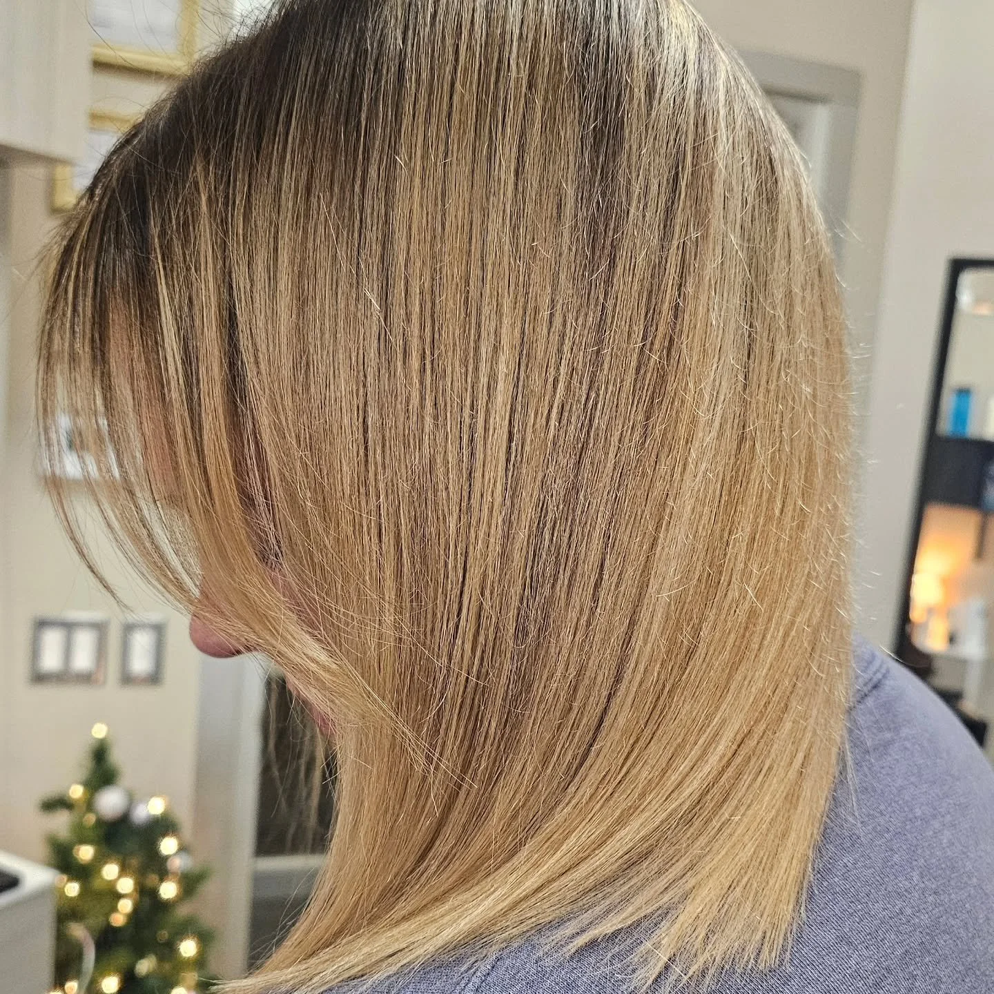 I've been MIA for a while! The holidays kept me BUSYYY but it has also been a time to reflect on the last year, and am so excited to come into 2026 with such an amazing salon fam. 

If you supported my business in any way last year, THANK YOU. I can'