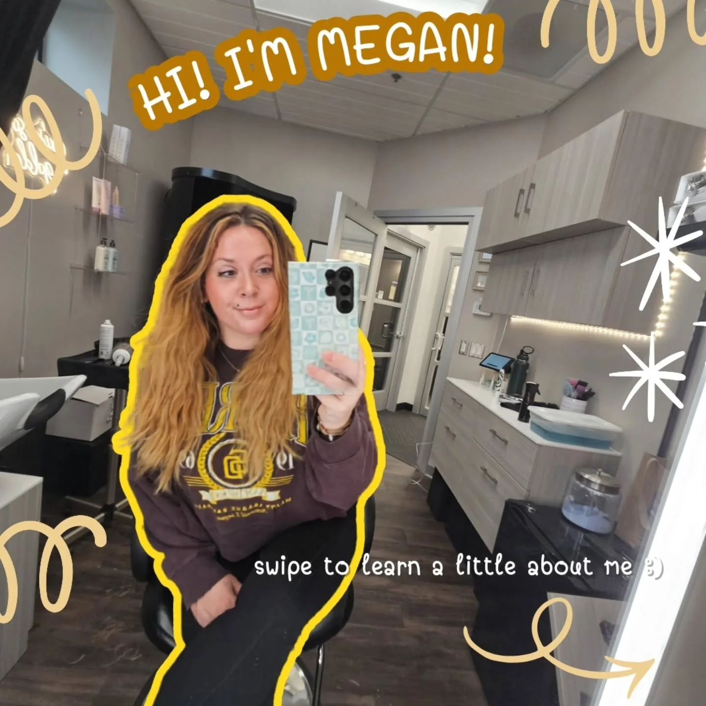 Hi, I'm Megan!
I'm the owner of Golden Hour Hair and Tan, and if you're new here, welcome! 
I specialize in low maintenance hair color and customized spray tans for people who want to look put together without spending all their free time on upkeep.
