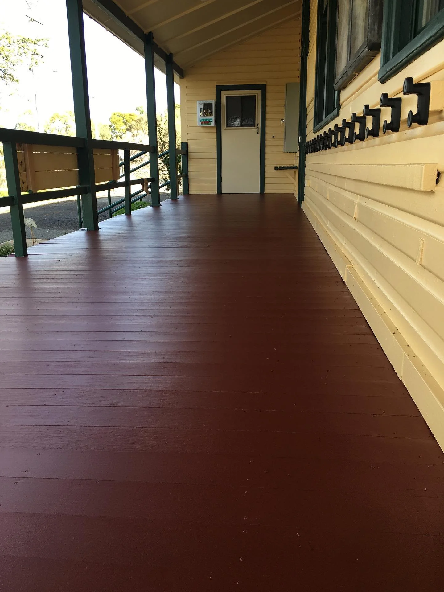 #weatherboard #milduraliving #autumnvibes🍁 #exteriorpainting #paintinganddecoratingservices #paintprep #itsallinthedetail #newlife #deckpainting #beforeandafter