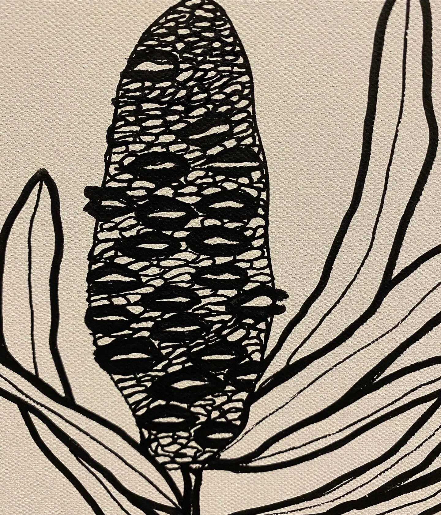 Black and white drawing of a stylized plant with textured leaves and a patterned central cone.