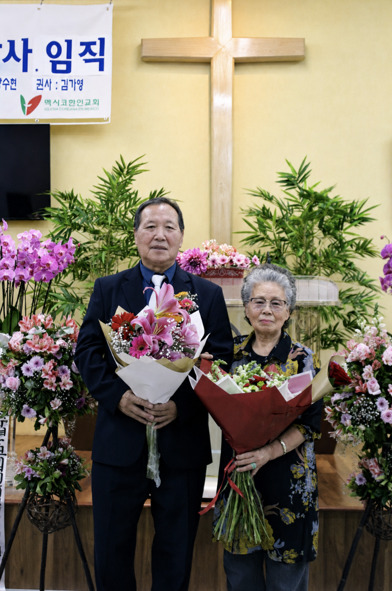 정경진 집사님과 정경희 권사님.png