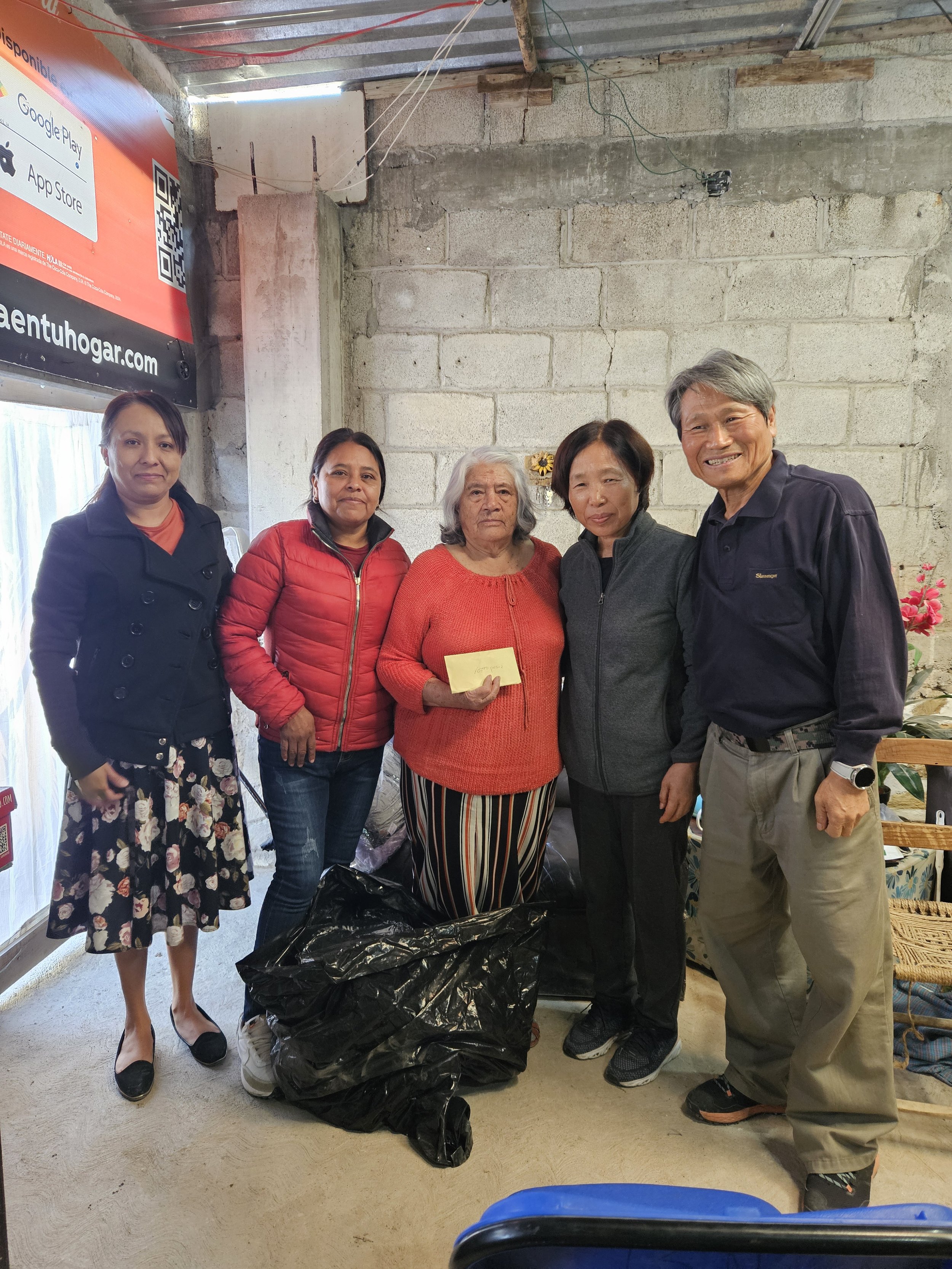 10000Pesos 전달.jpg