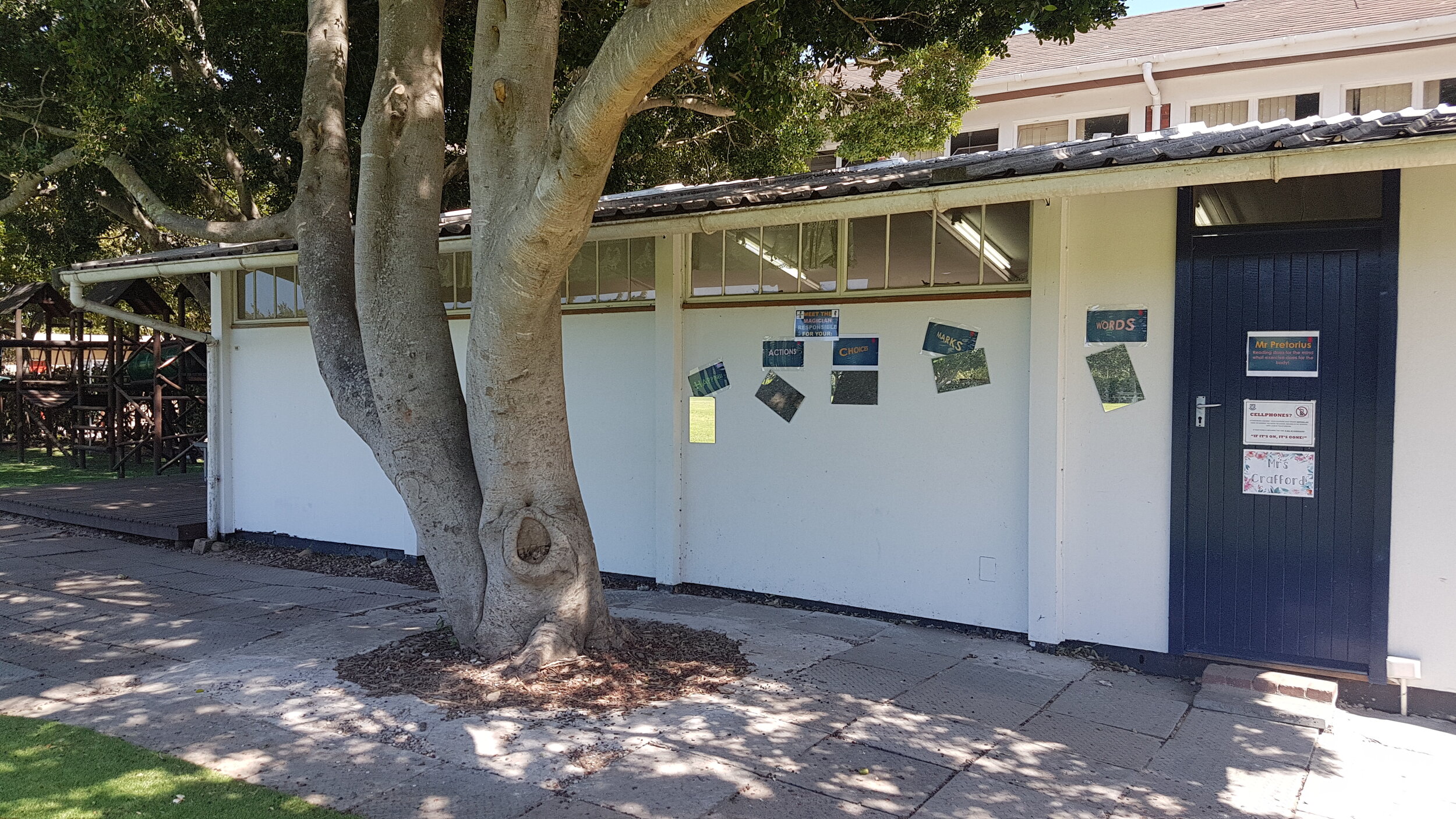21. Old faithful prefab! Now replaced with sponsored classroom..jpg