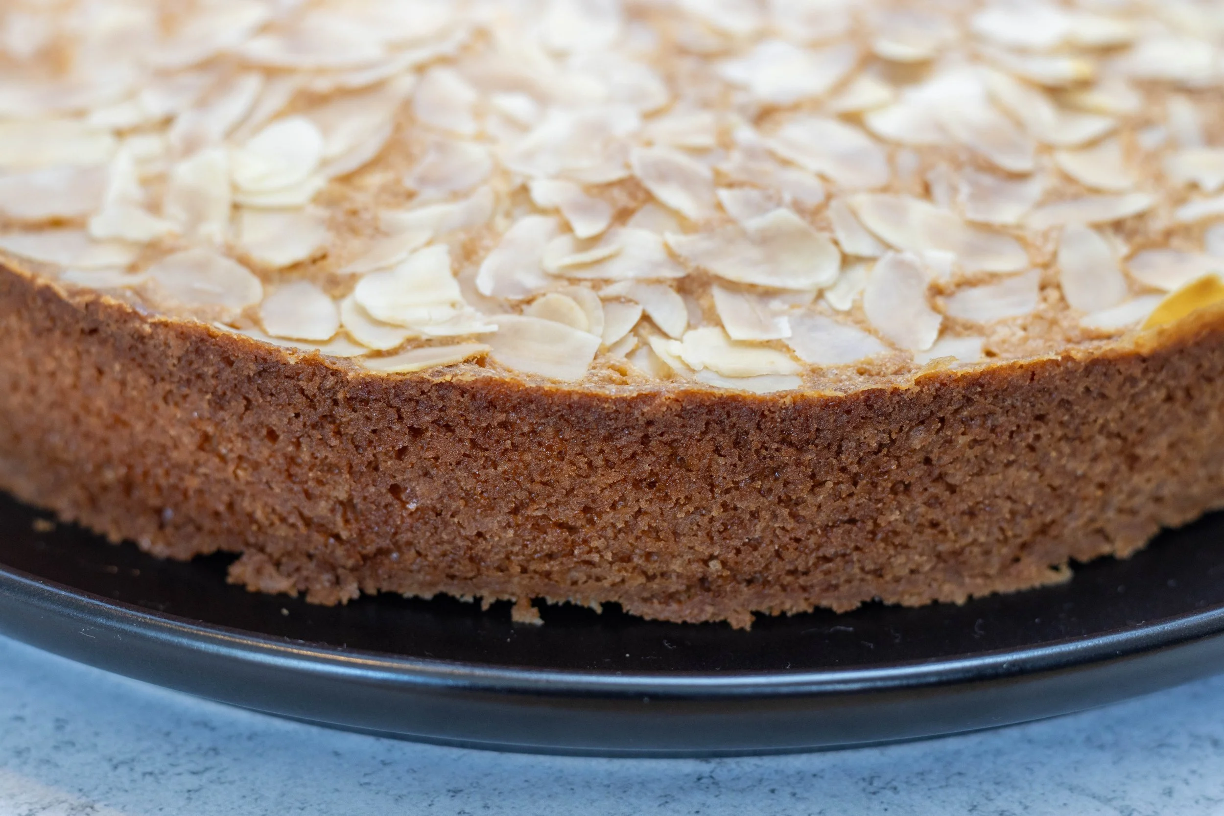 Almonds Cake - LUCE Bakery & Patisserie