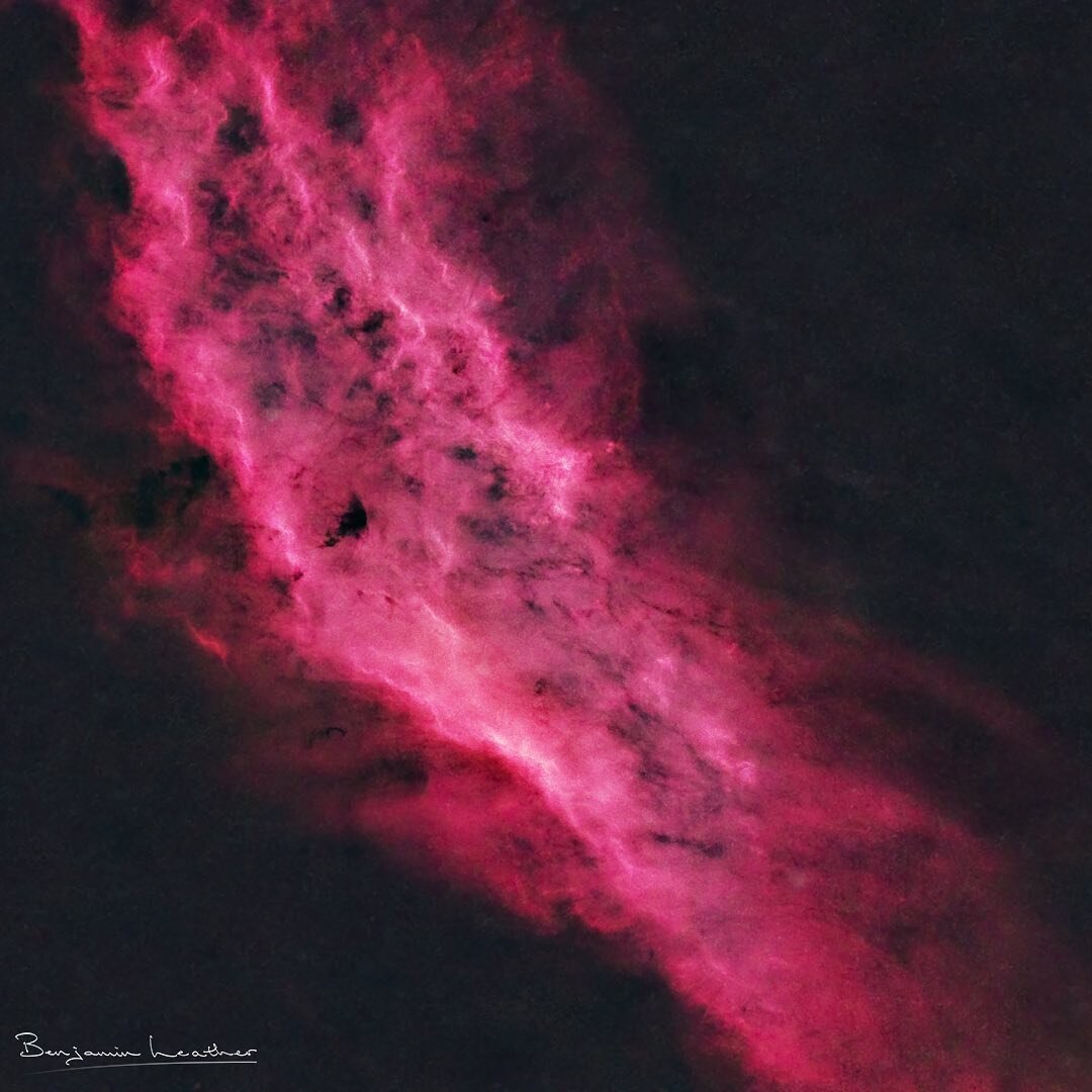 THE CALIFORNIA NEBULA - STARLESS

The&nbsp;California Nebula&nbsp;(NGC&nbsp;1499) is an&nbsp;emission nebula&nbsp;located in the constellation&nbsp;Perseus.  Named after the nebula&rsquo;s resemblance to the US State of California, it is extremely la