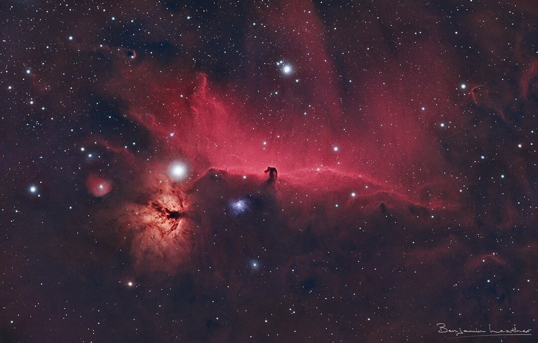 THE HORSEHEAD NEBULA 

The Horsehead Nebula (Barnard 33) is a small, dark nebula in constellation Orion.  It is found just south of Alnitak, the easternmost star of Orion&rsquo;s Belt and forms part of the large Orion Molecular Cloud Complex.  Nearby
