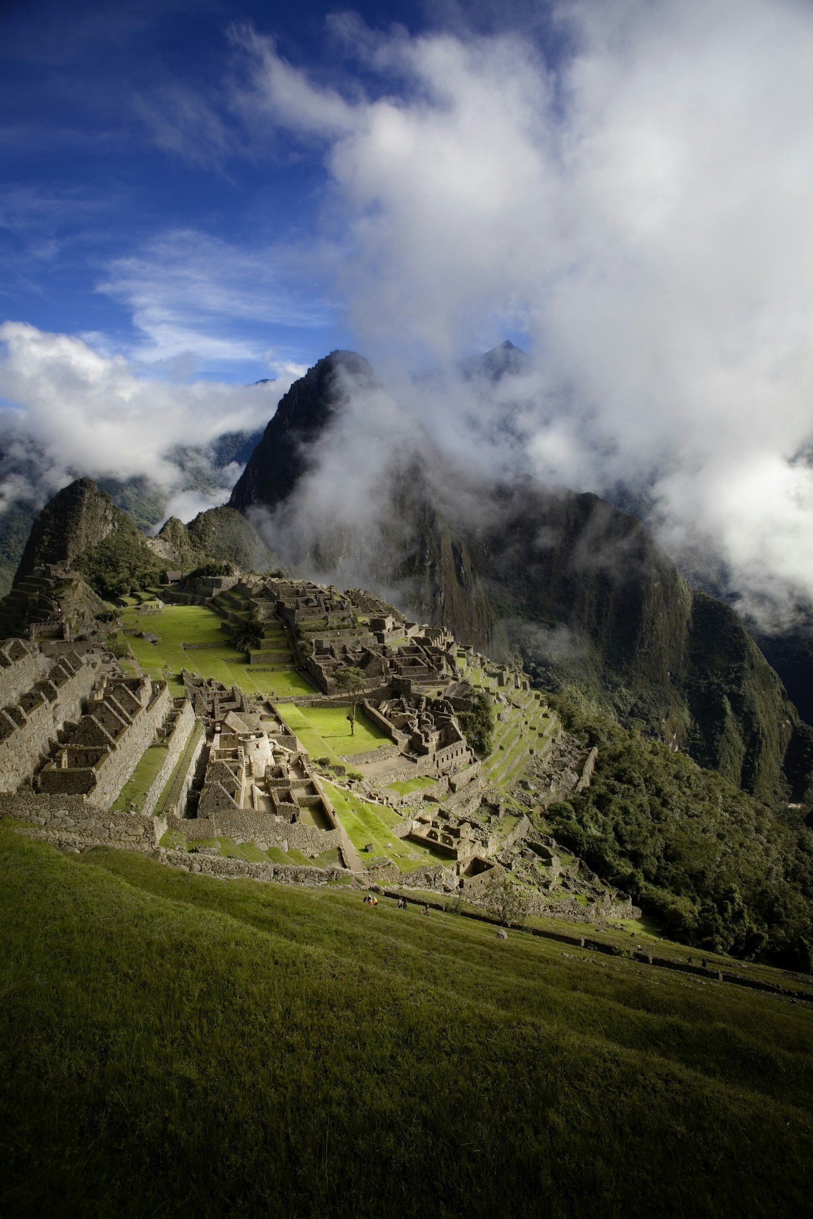 Machu Picchu erleben. Zum Abschluss unserer Route besuchen wir die Inka-Stätte mit einem Guide – ein besonderer Moment unserer gemeinsamen Peru-Reise.