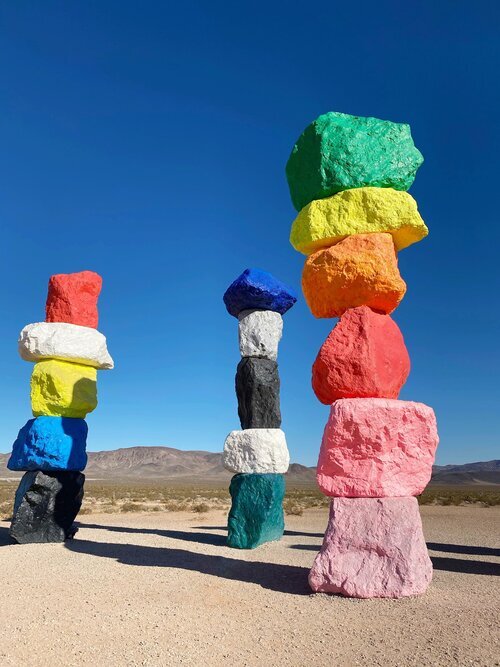 rainbowspotting_sevenmagicmountains7.jpg