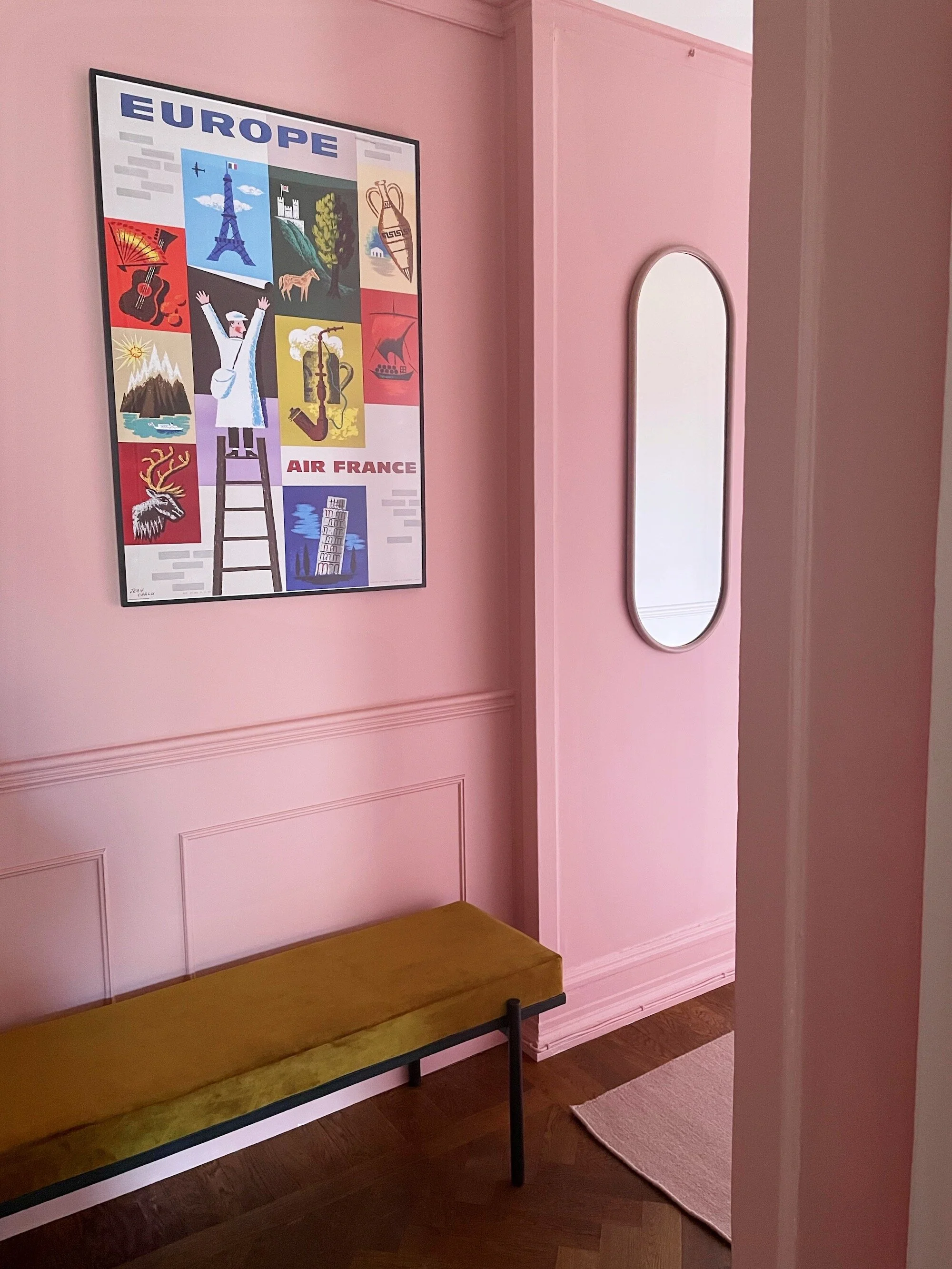 MeganinMalmo_pinkhall4.JPG