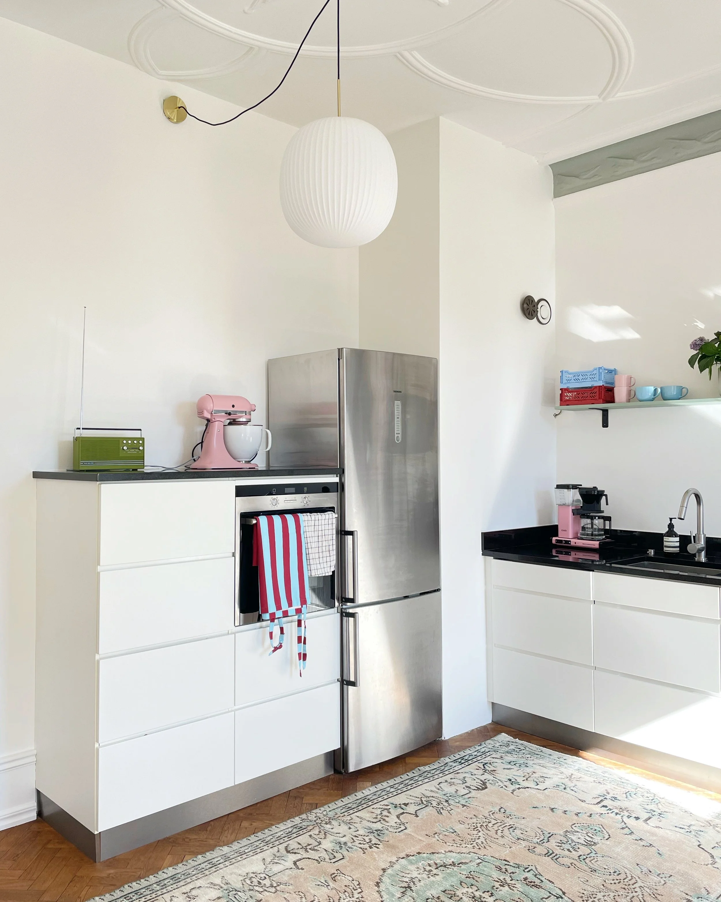 MeganinMalmo_KitchenAfter1.JPG