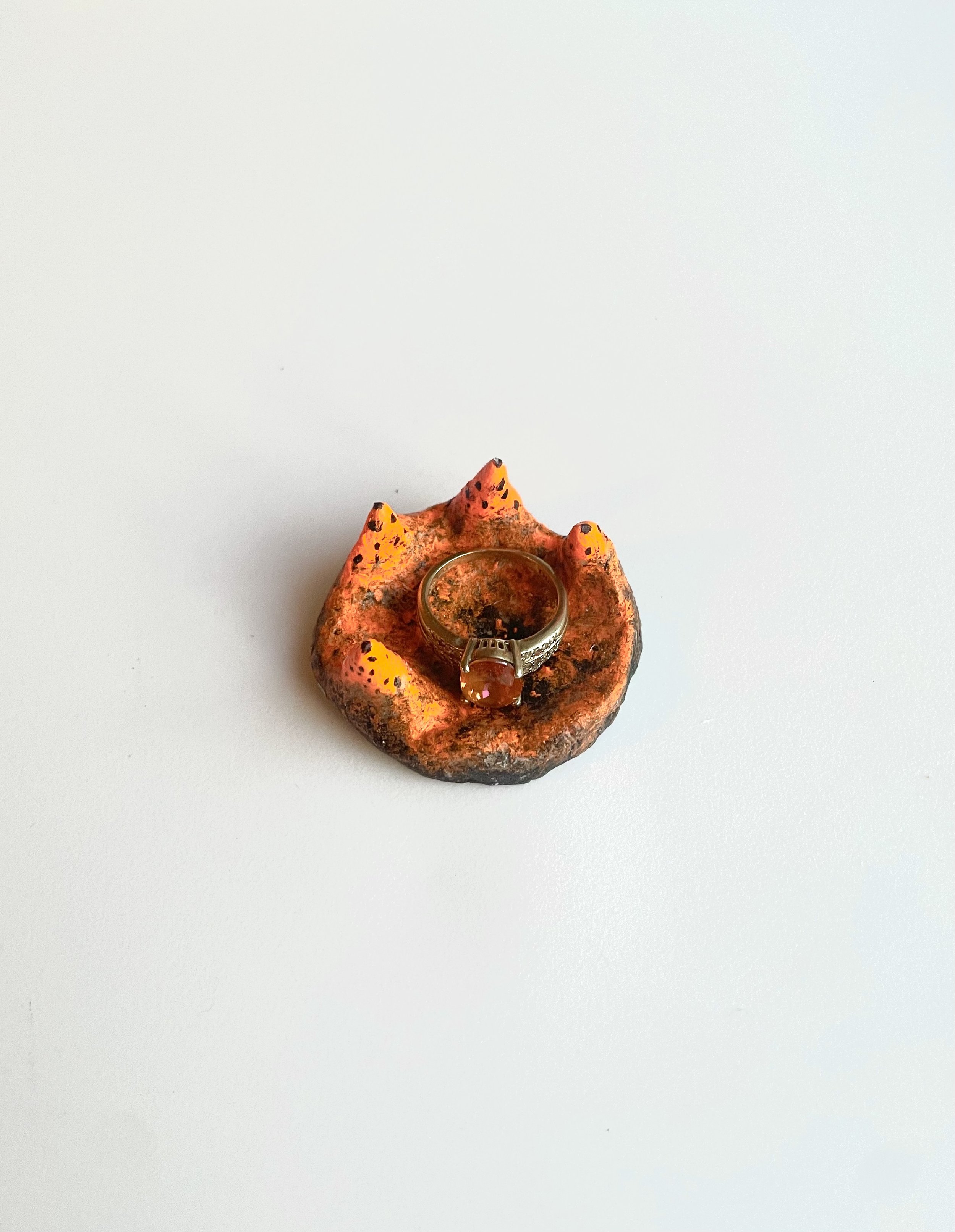 RING / OFFERING DISH: CINDER CIRCLE MOUNTAIN STRANGE