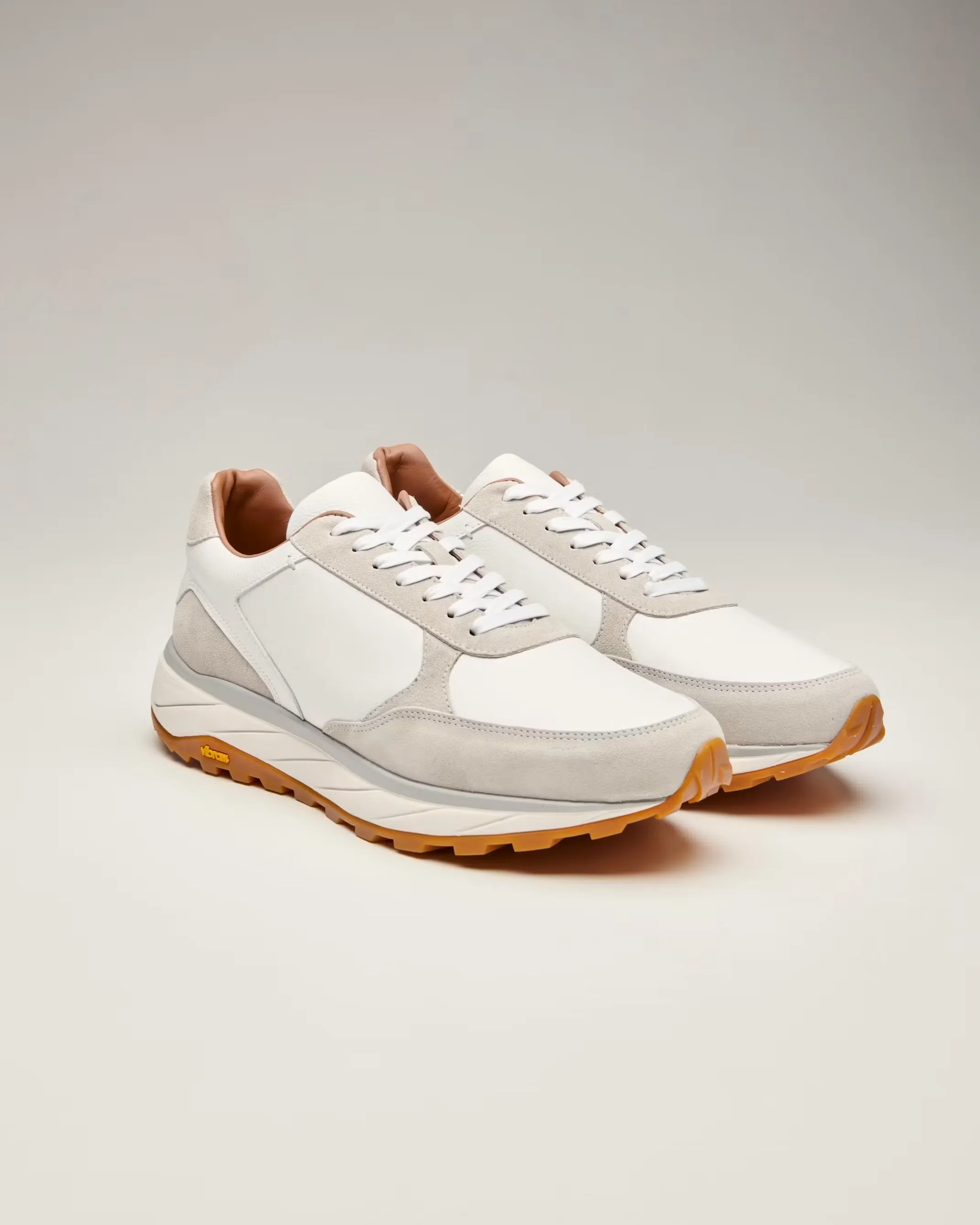 90008_LUCA_Leather_and_Suede_Runner_Pebble_White_02_Detail.jpg