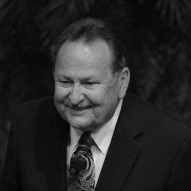 Dr. Ed Dufresne