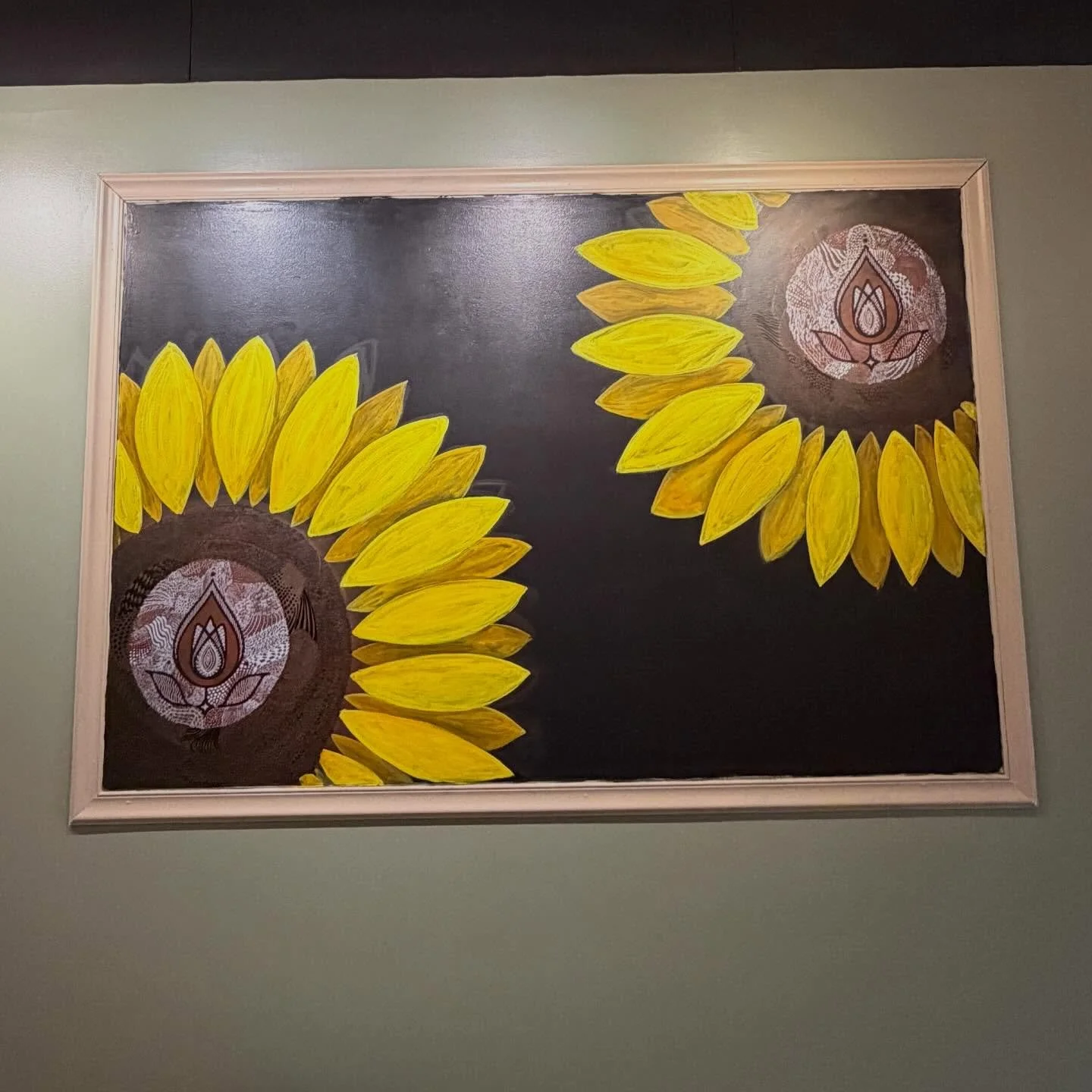 At its core, a sunflower symbolizes positivity, strength, and growth. Because it turns toward the sun, it&rsquo;s often seen as a reminder to seek light even during difficult times.  Thank you @artmaebeth for bringing my vision to life. 🙏🏻. #solace