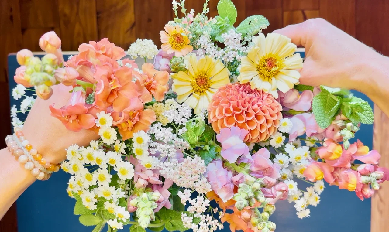 Bloom Bar: Build Your Own Bouquet