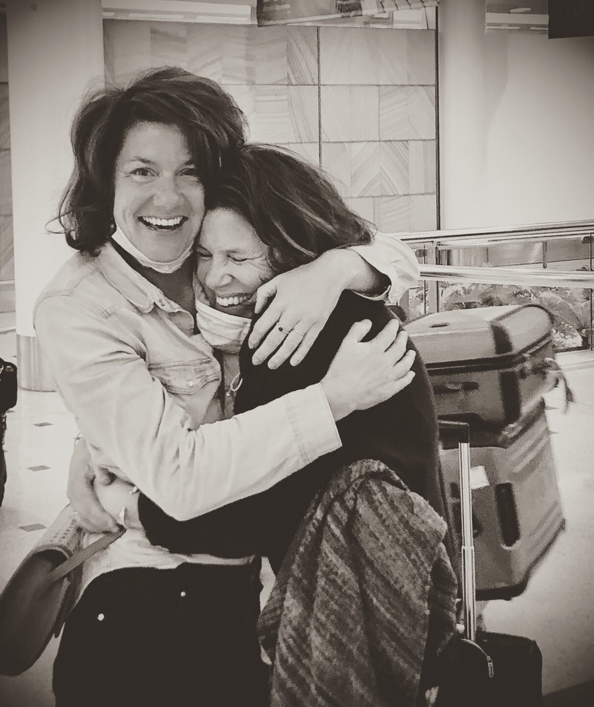 BEST HUG EVER

been a bit quiet on here because&hellip; I&rsquo;m in Australia! 
To see my sister - first time in 3 years!!! Can&rsquo;t believe I made it out here AT LAST !
It&rsquo;s amazing and emotional and mundane and heaven and everything 

Xxx