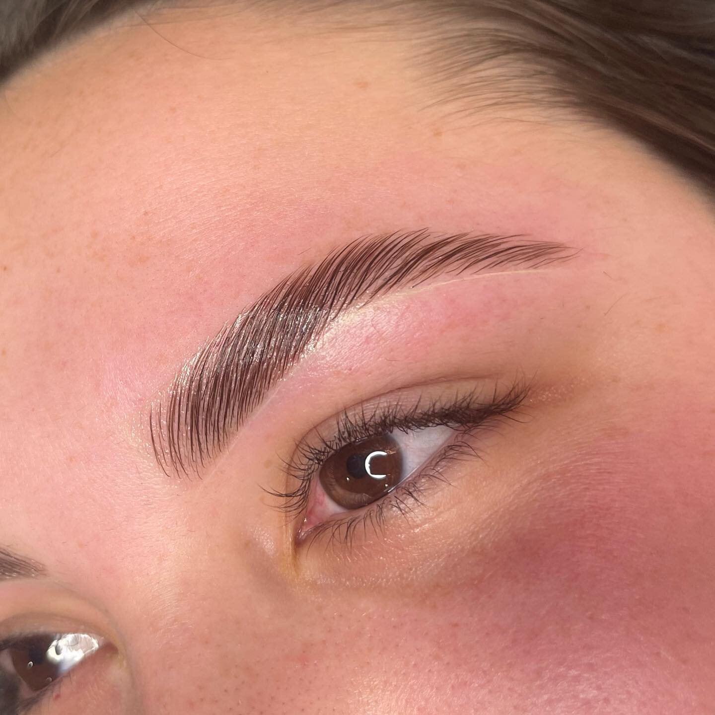 Starting off 2023 strong with my favorite.. 

BROW LAMINATION 🌟

Things to know about Brow Lamination 
- Lasts 6 to 8 weeks on the hair
- For those wanting fuller, fluffier brows

A lot of clients ask &ldquo;Will they stay this flat and shiny?!&rdqu