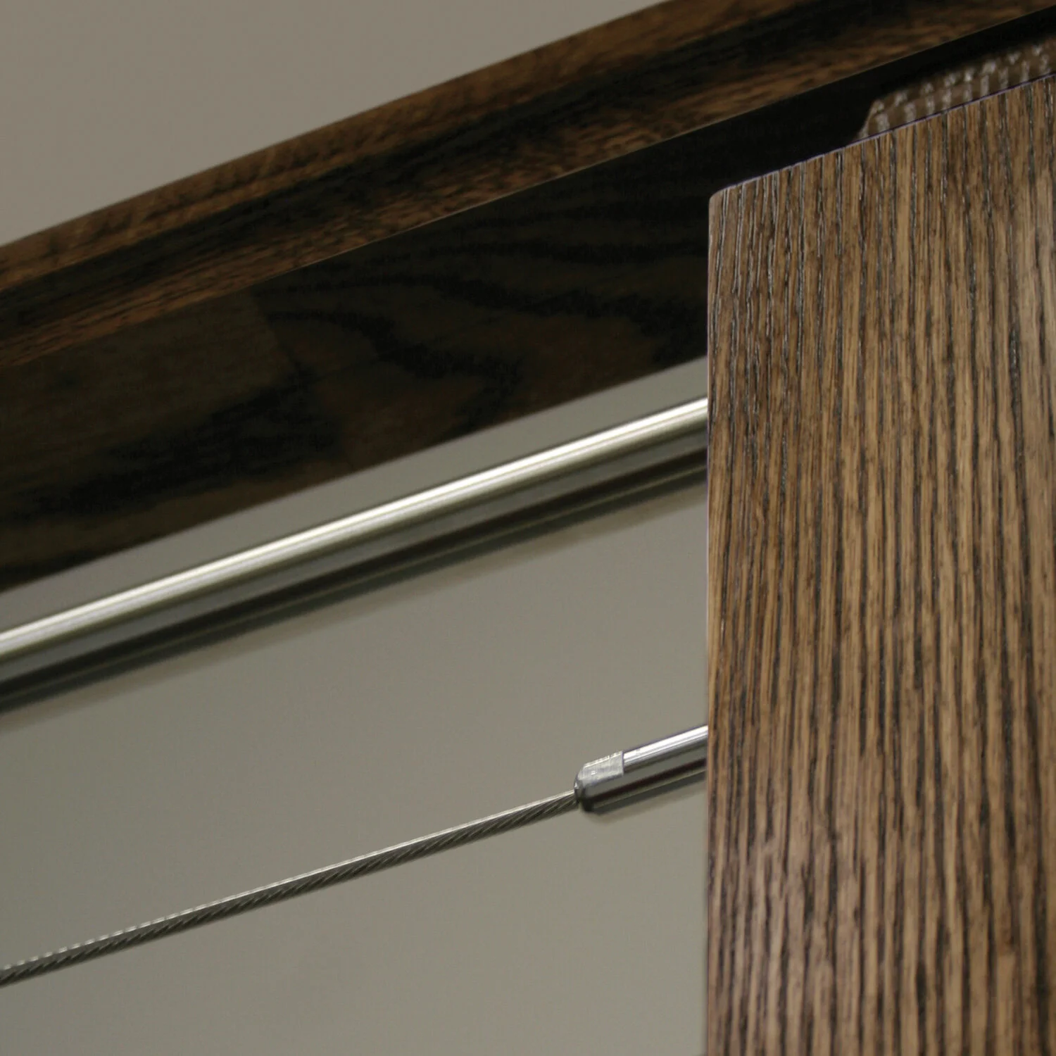 Linear Cable &amp; Wood Newel Systems