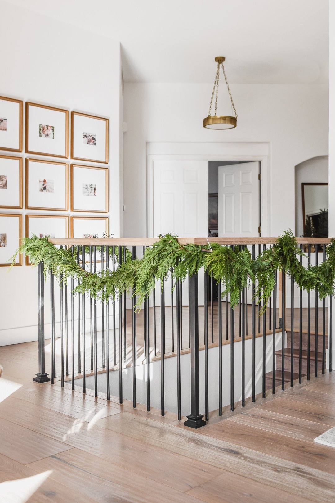 25+ Indoor Stair Railing Ideas to Inspire Your Next Project