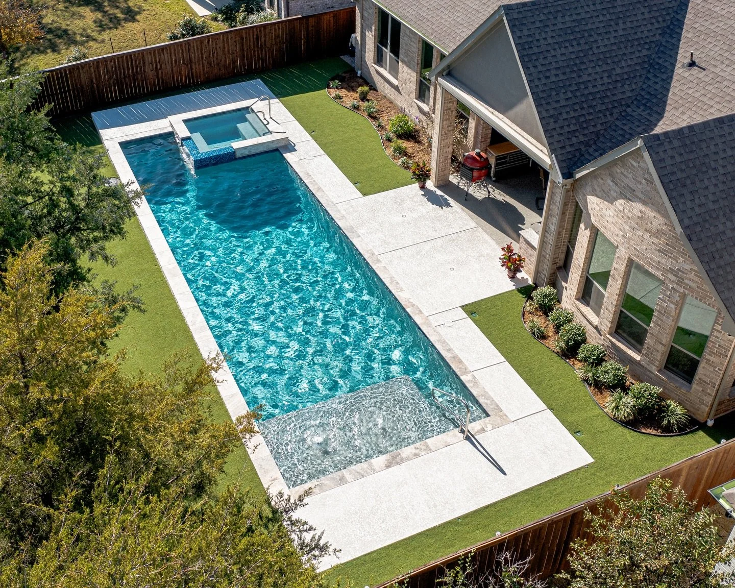 Take a look at two of our most recently completed builds! 👀

Every lot, family, and dream differ. With a custom Canyon Oak pool, everyone gets EXACTLY what they&rsquo;ve always envisioned for their backyard. 

Maximize your space - maximize your mem