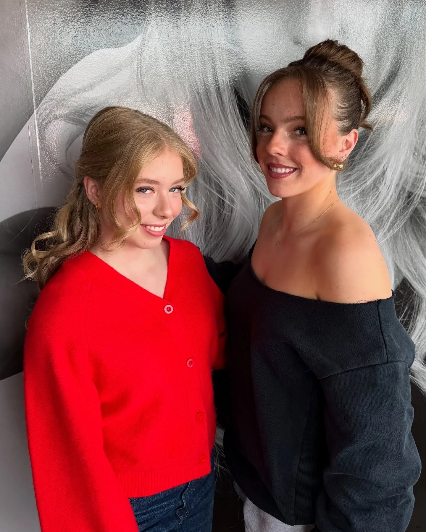 Graduation season is always so much fun for us. 👩&zwj;🎓✏️❤️
Hair @k8ferg and @sonnynguyen72