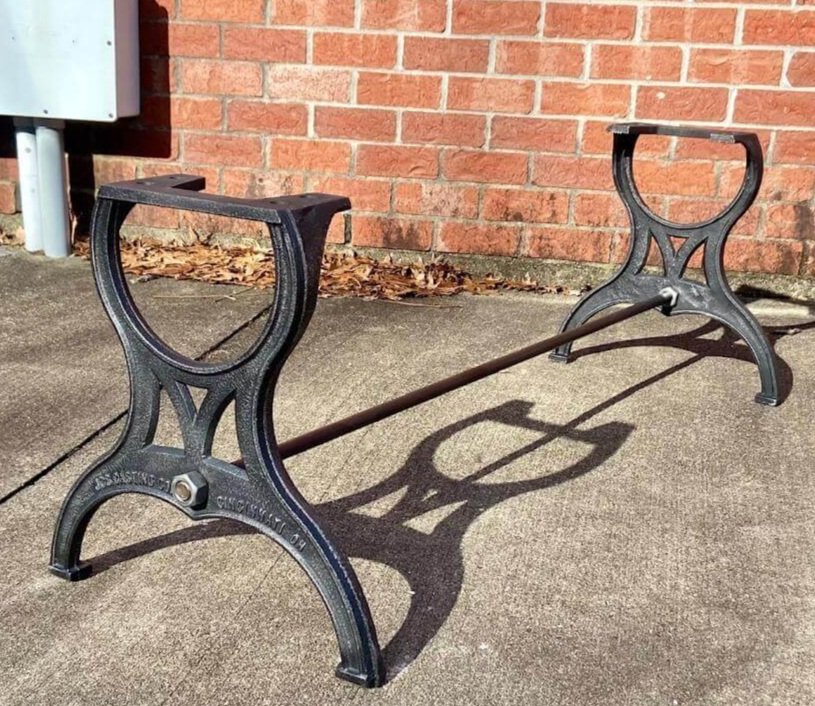 1000 Series 4 Leg Cast Iron Victorian Table Base