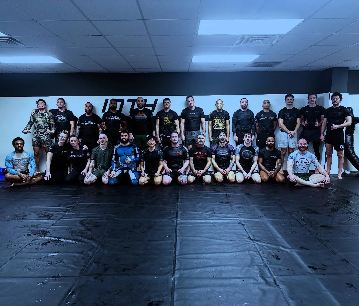 Packed house and great practice with @j_fitz_tonight! ✅ Right back at it tomorrow, two weeks until @carolinacombatleague! 👊🏾🔥 #10PGVL
 Wednesday Schedule: ⬇️
&bull; 6AM Mixed Level Jiu Jitsu
&bull; 12PM Mixed Level Jiu Jitsu
&bull; 5PM Kids Class
