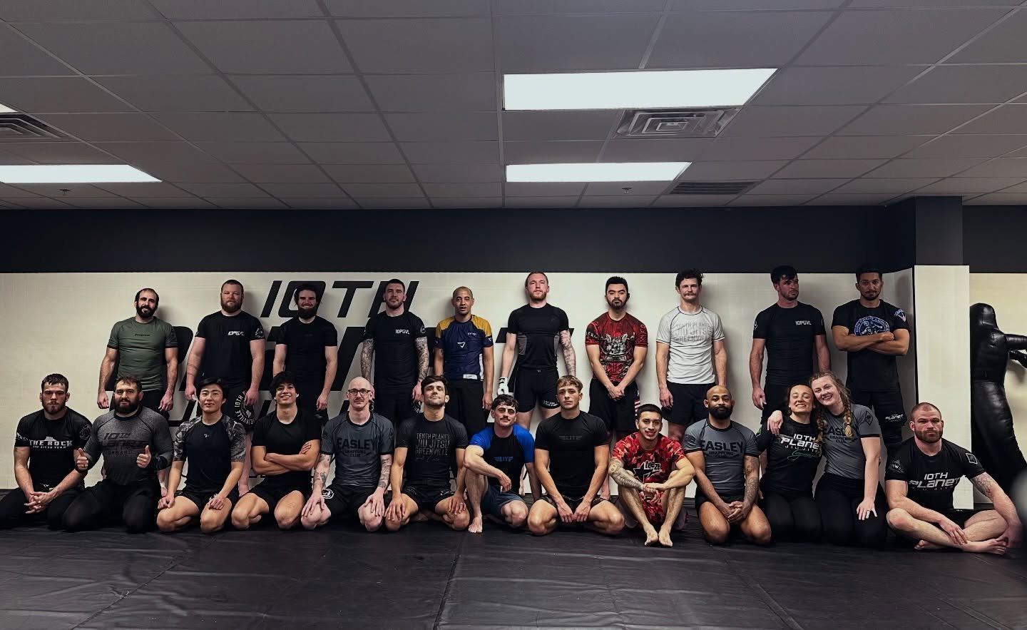 Tuesday Schedule! ⬇️
&bull; 5PM Kids Jiu Jitsu
&bull; 6PM Jiu Jitsu Fundamentals
&bull; 7PM Mixed Level Jiu Jitsu #10PGVL
#10WO #yeahTHATgreenville #Nogi #greenvillesc