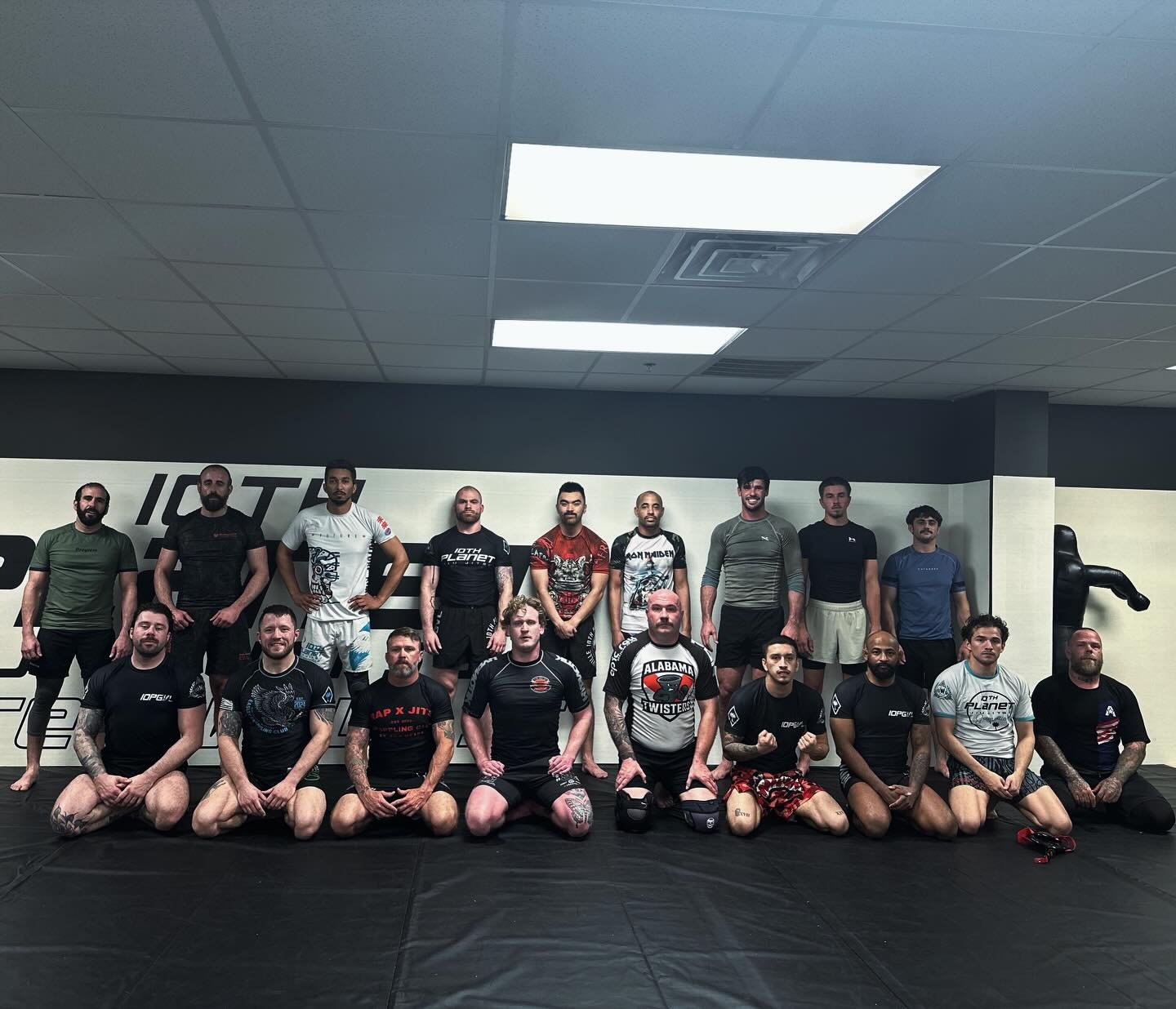 Good start to the week!
Back at it bright and early! 🙌🏾👊🏾 #10PGVL
Tuesday Schedule! ⬇️
&bull; 6AM Mixed Level Jiu Jitsu
&bull; 5PM Kids Jiu Jitsu
&bull; 6PM Jiu Jitsu Fundamentals
&bull; 7PM Mixed Level Jiu Jitsu
#10WO #yeahTHATgreenville #Nogi #