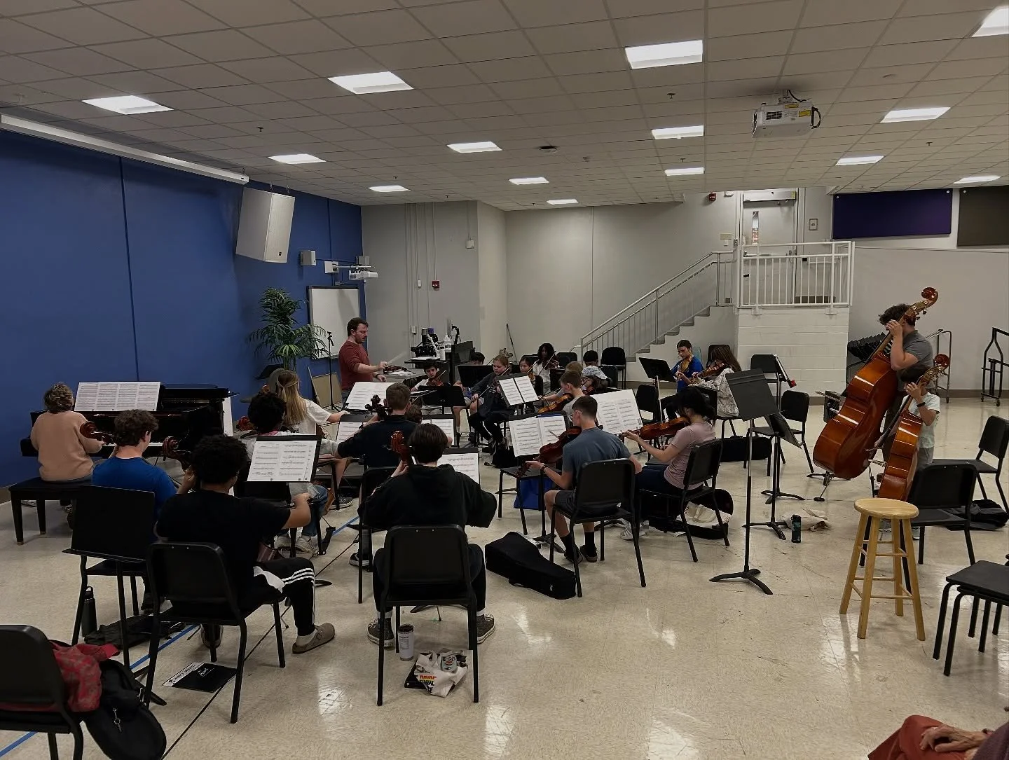 #TBT to another super Sunday with our MYSP family! 💙💛🤍

 🎻 The energy, teamwork, and joy in every note make these rehearsals something special. Can&rsquo;t wait to see all this hard work shine on stage soon! ✨

#throwbackthursday #MYSP #youthorch
